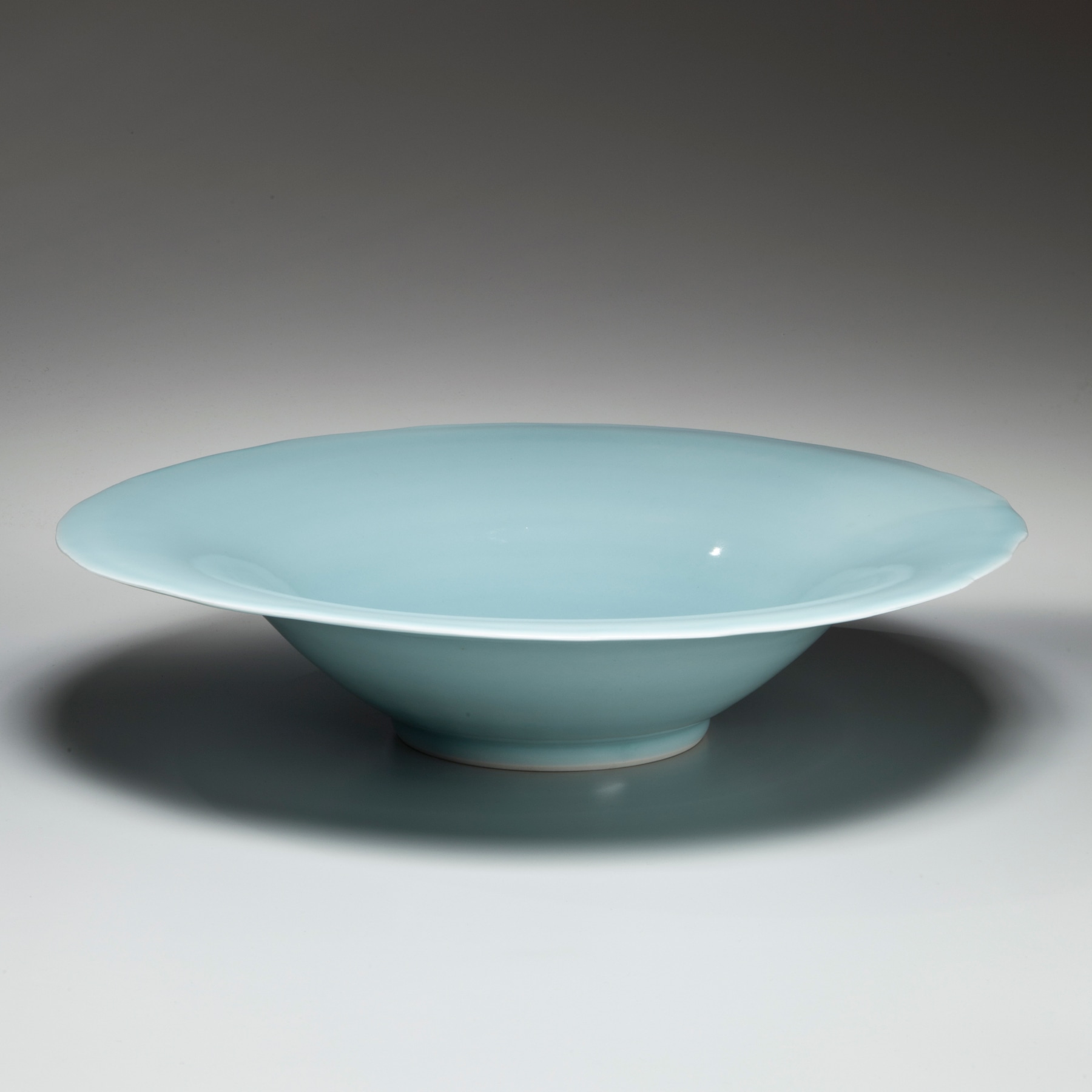 Yagi Akira, Japanese seihakji, Japanese bluish-white celadon porcelain, Japanese large bowl, Japanese glazed porcelain