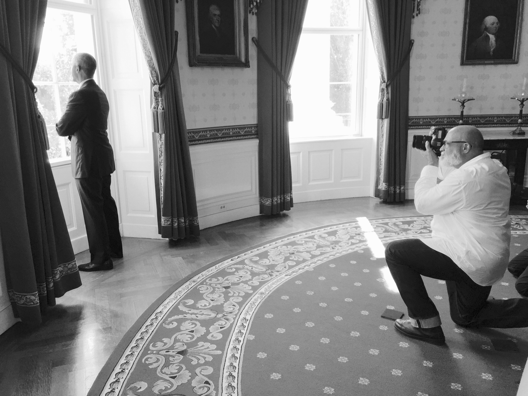 BTS Dan Winters photographing Barack Obama, 2016