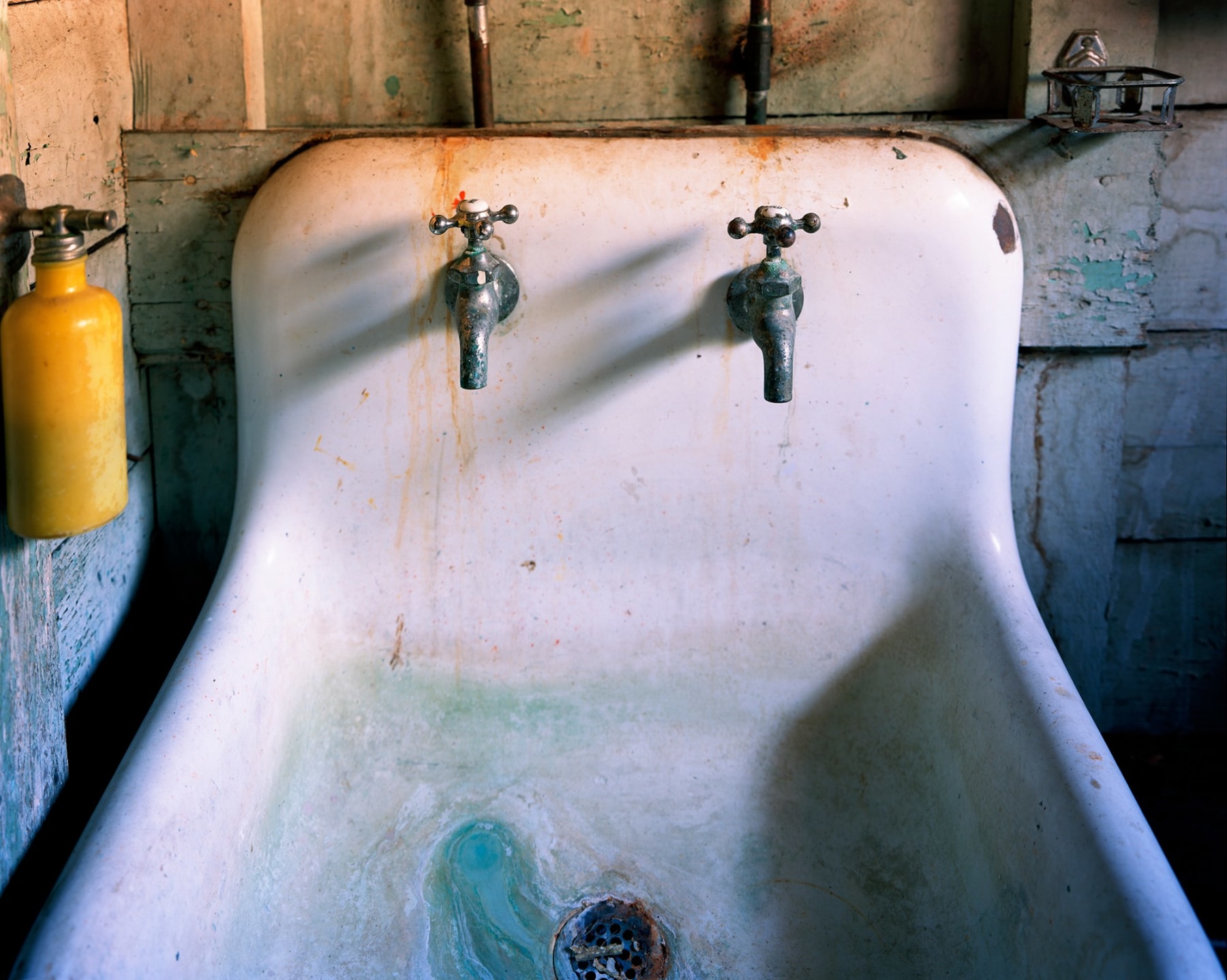 Photograph of old sink