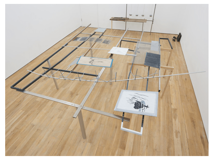 Jewyo Rhii The Day 3, Walls and Barbed, 2017