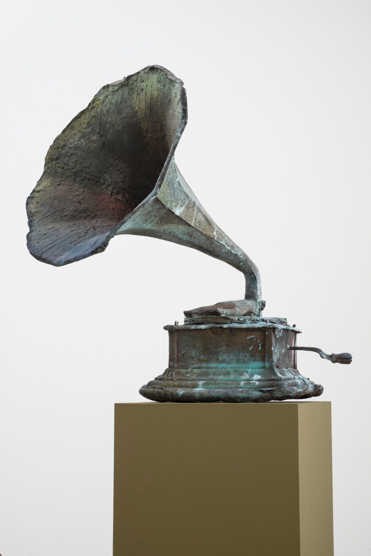 statue of a gramophone