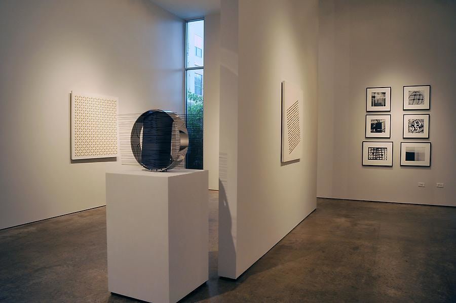 Luis Tomasello, Jes&uacute;s Rafael Soto, Geraldo De Barros, Sicardi Gallery installation view, 2010