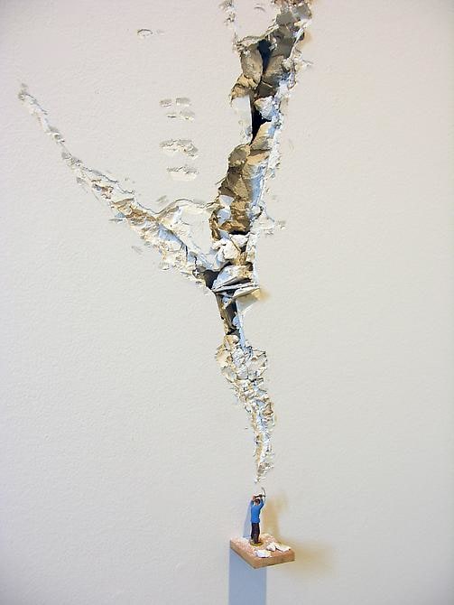 Liliana Porter, Ax, Sicardi Gallery installation view, 2006.