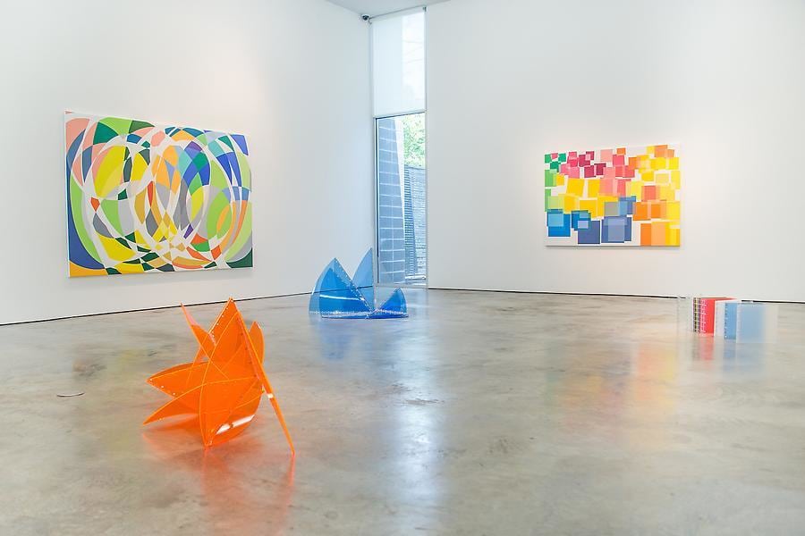 Installation view of Marta Chilindr&oacute;n&nbsp;and Graciela Hasper exhibition,&nbsp;Dialogues,&nbsp;2014 at Sicardi Gallery.