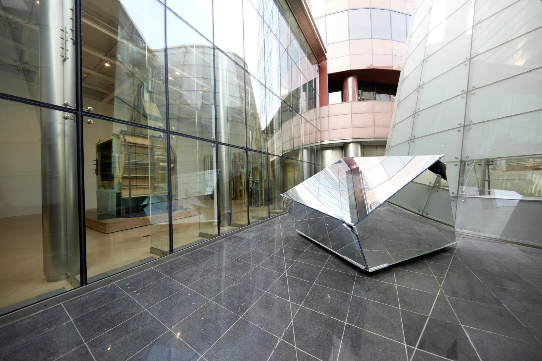 Liu Wei,&nbsp;Panorama PLATEAU Samsung Museum of Art, Seoul