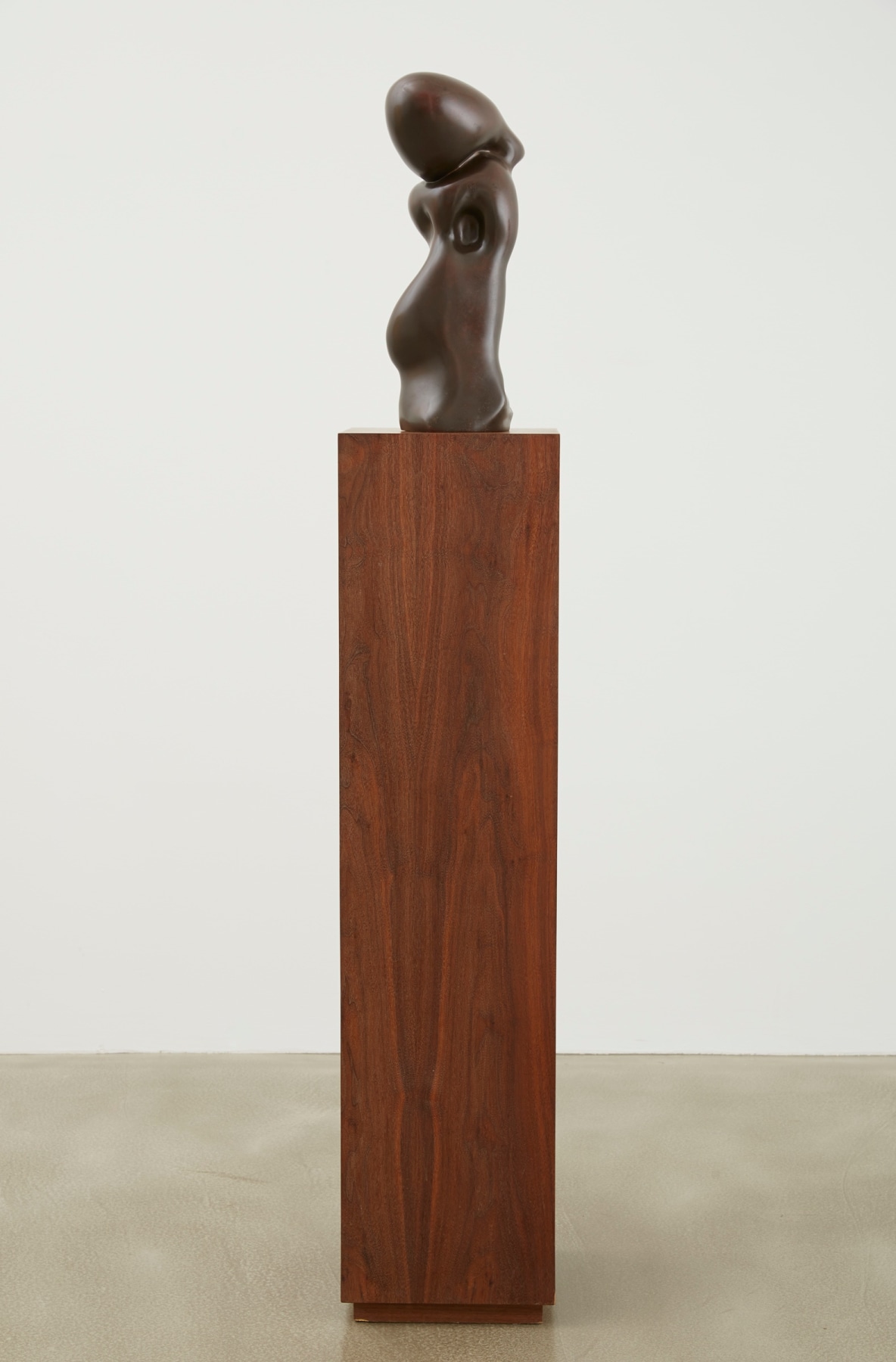 Hans Arp

&amp;ldquo;Figure recueillie&amp;rdquo;, 1956

Bronze. Cast 3 from an edition of 5 + 1 AP

21 3/4 x 10 3/4 x 7 1/2 inches

55 x 27 x 19 cm

ARP 60