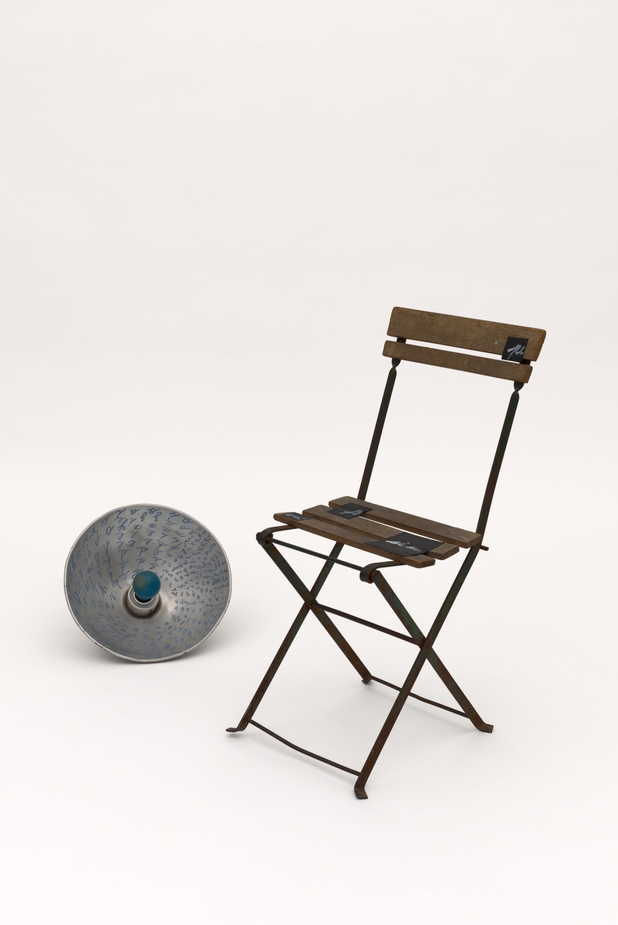 Marcel Broodthaers

&amp;ldquo;Lampe bleu et chaise&amp;rdquo;, ca. 1969

Photographic lamp with blue bulb, painted metal reflector, chair, painted black paper

Lamp:&amp;nbsp;

15 3/4 x 15 3/4 x 9 inches

40 x 40 x 23 cm

Chair:&amp;nbsp;

32 1/2 x 15 1/4 x 20 1/4 inches

82.5 x 38.5 x 51.5 cm

MB 100