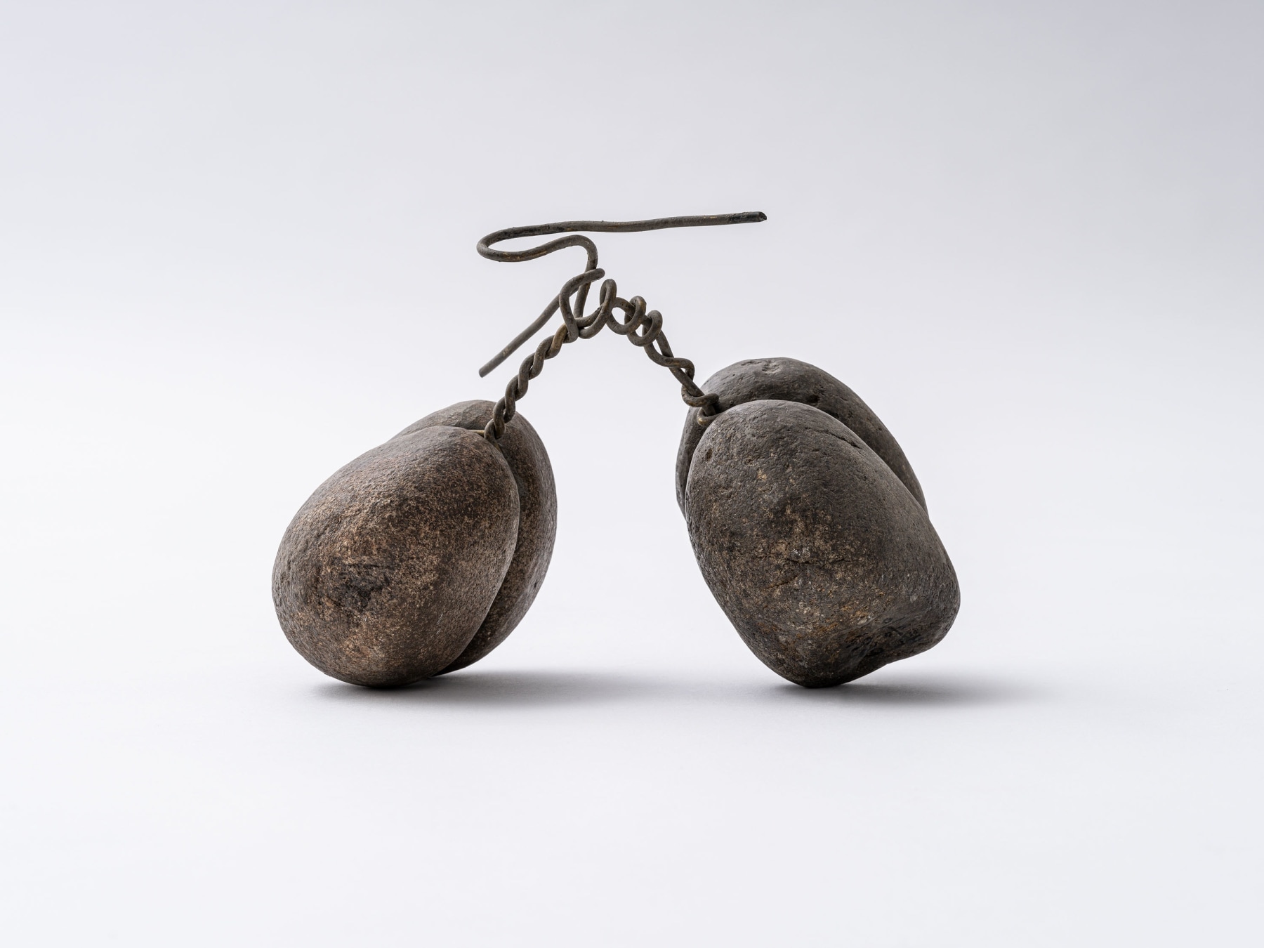 Seung-taek Lee

&amp;ldquo;Tied Stone&amp;rdquo;, 1989

Stone, wire

8 1/4 x 10 1/2 x 6 1/2 inches

21 x 27 x 16.5 cm

LEE 38