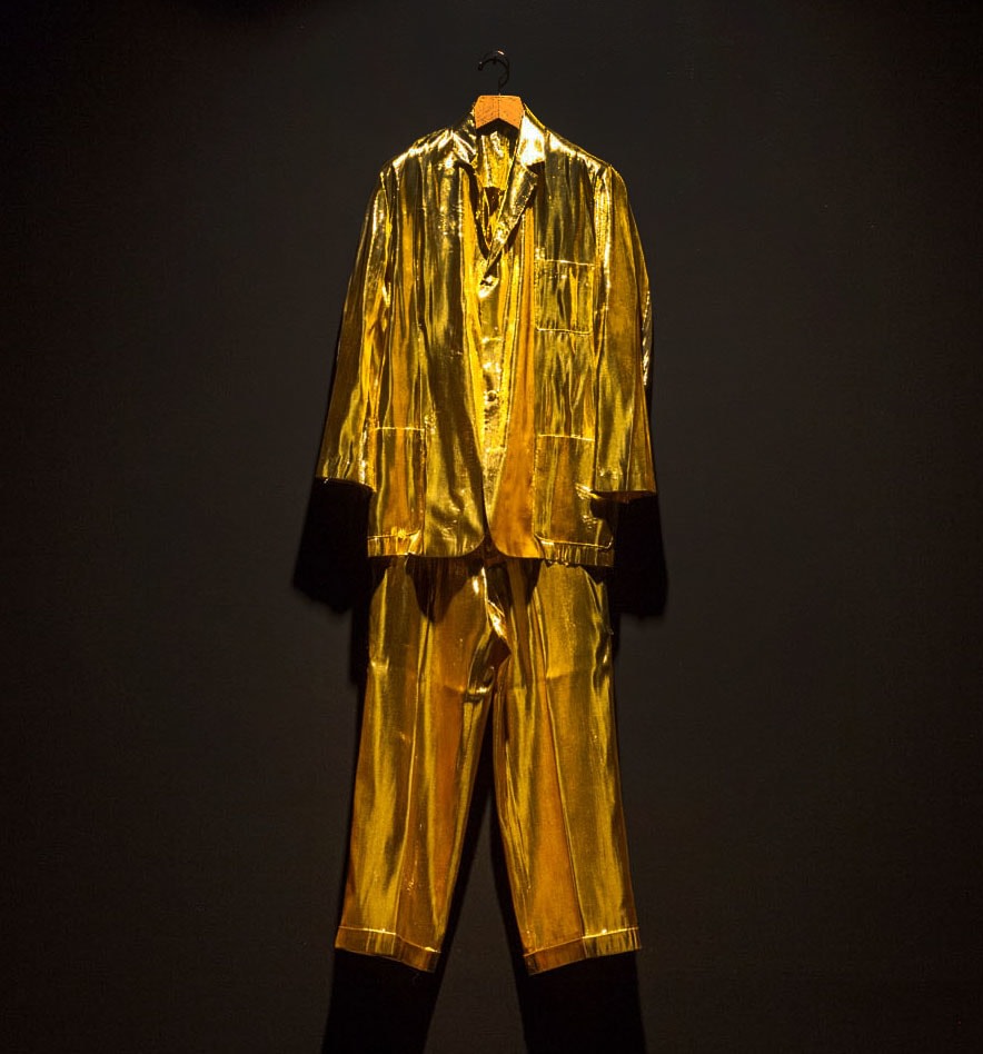 James Lee Byars

&amp;ldquo;Untitled&amp;rdquo;, ca. 1985

Gold lam&amp;eacute;

27 x 64 inches

68.5 x 162.5 cm

SFB 501