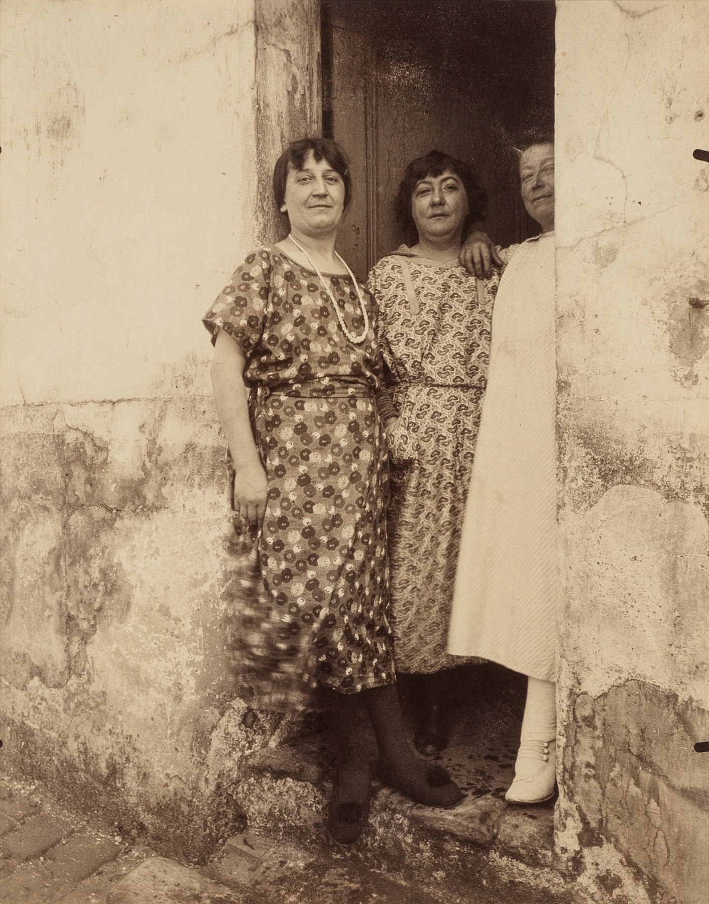 Eugène Atget, “Rue Asselin 19e, La Villette”, 1924-1925