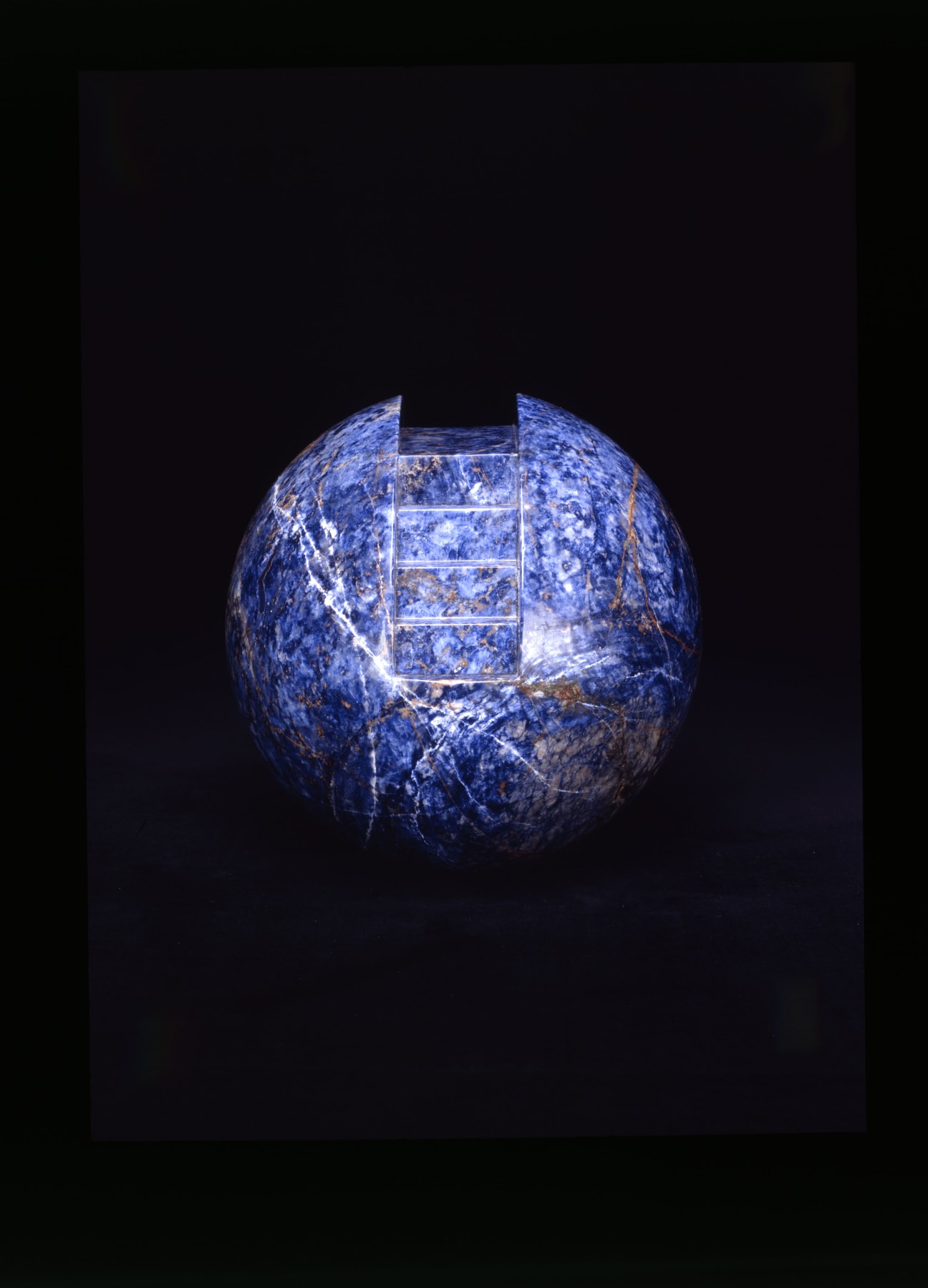 James Lee Byars, The Sphere with Stairs, 1989