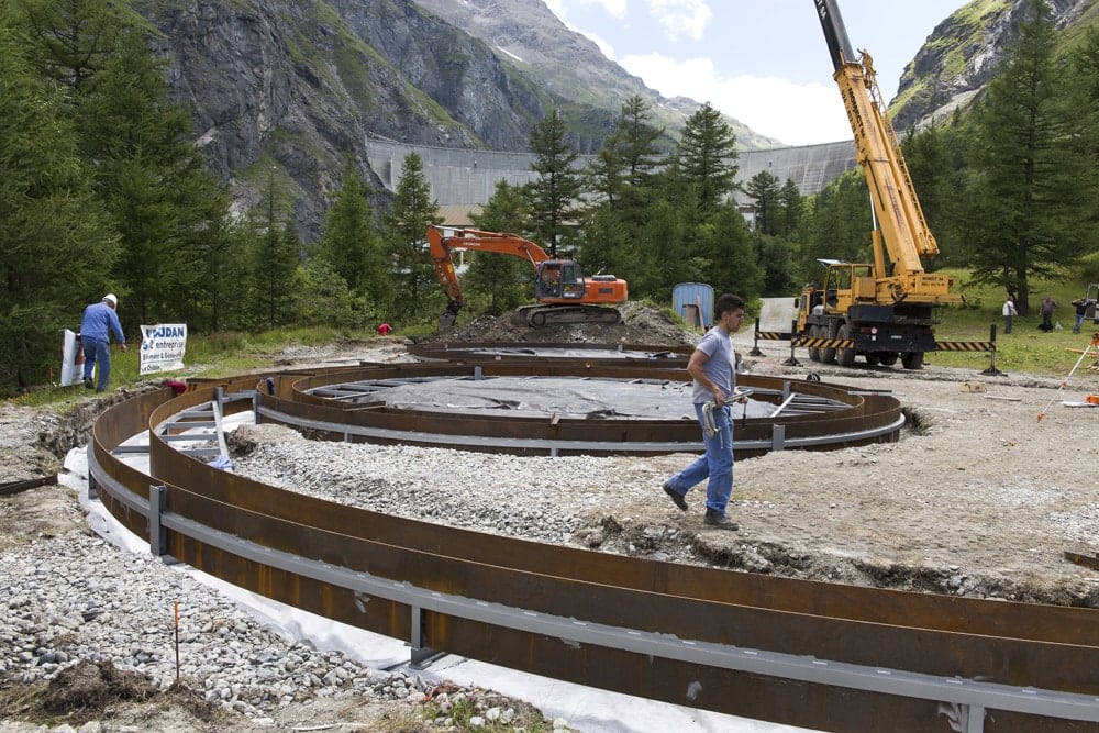 Michael Heizer: An American in Valais -  - Viewing Room - From the Research Department