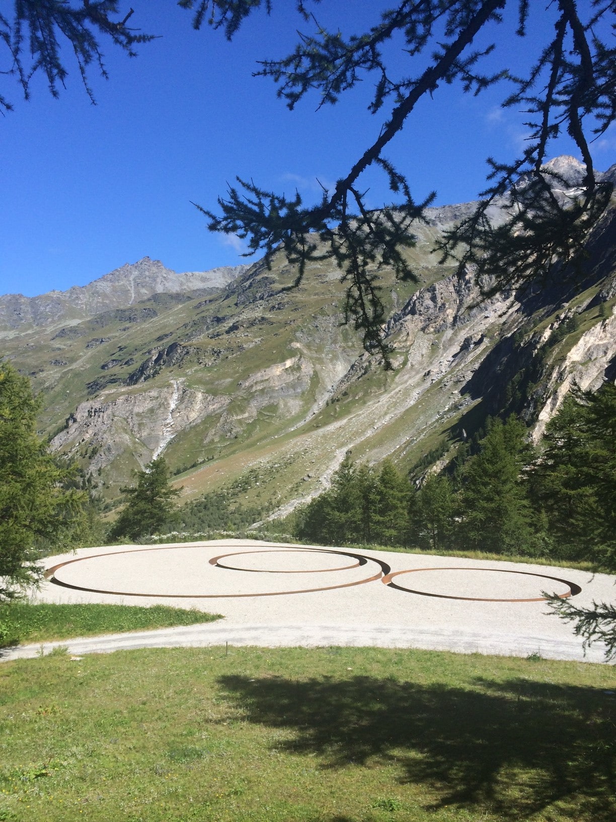 Michael Heizer: An American in Valais -  - Viewing Room - From the Research Department