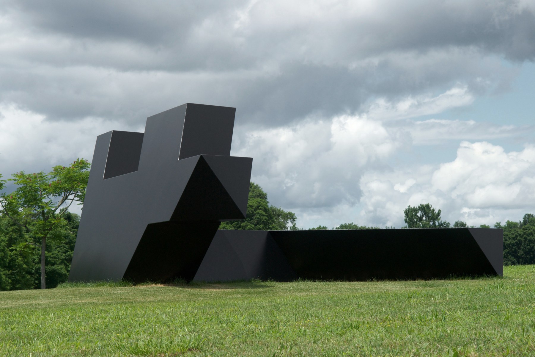 Steel, painted black
9 ft. 6 in. &amp;times; 25 ft. 1 in. &amp;times; 23 ft. 4 in. (289.6 &amp;times; 764.5 &amp;times; 711.2 cm), edition 2/3
Storm King Art Center, New Windsor, NY, 2014&amp;ndash;2016
Photo Jerry L. Thompson