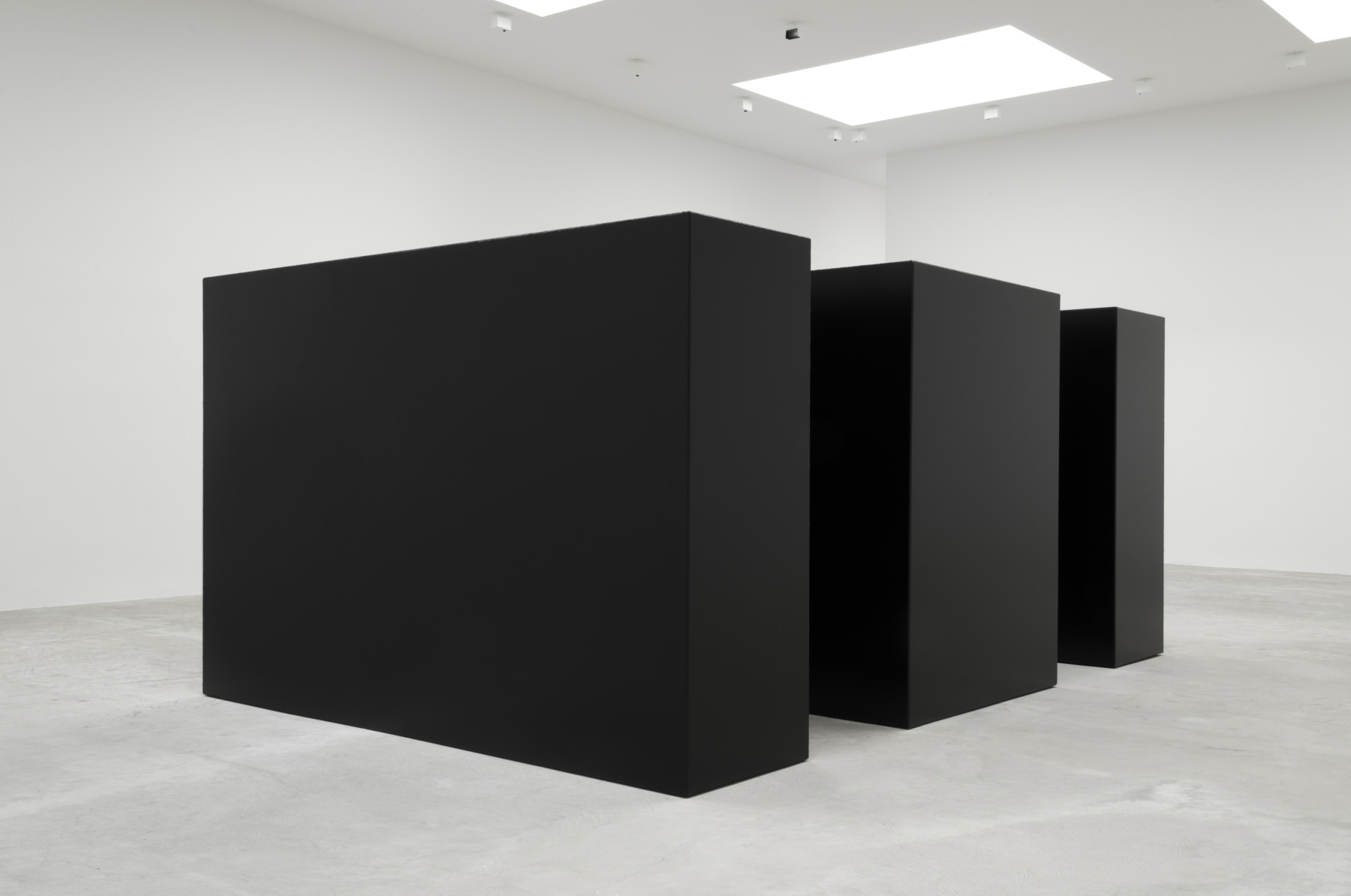 Steel, painted black
Overall: 6 ft. 8 in. &amp;times; 15 ft. &amp;times; 10 ft. (203.2 &amp;times; 457.2 &amp;times; 304.8 cm), edition 1/3
Private collection