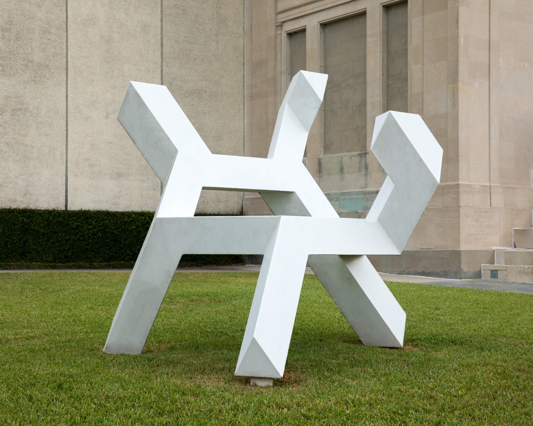 Steel, painted white
8 ft. 5 in. &amp;times; 8 ft. &amp;times; 10 ft. 3 in. (256.5 &amp;times; 243.8 &amp;times; 312.4 cm), unique
The New Orleans Museum of Art, LA
&amp;nbsp;