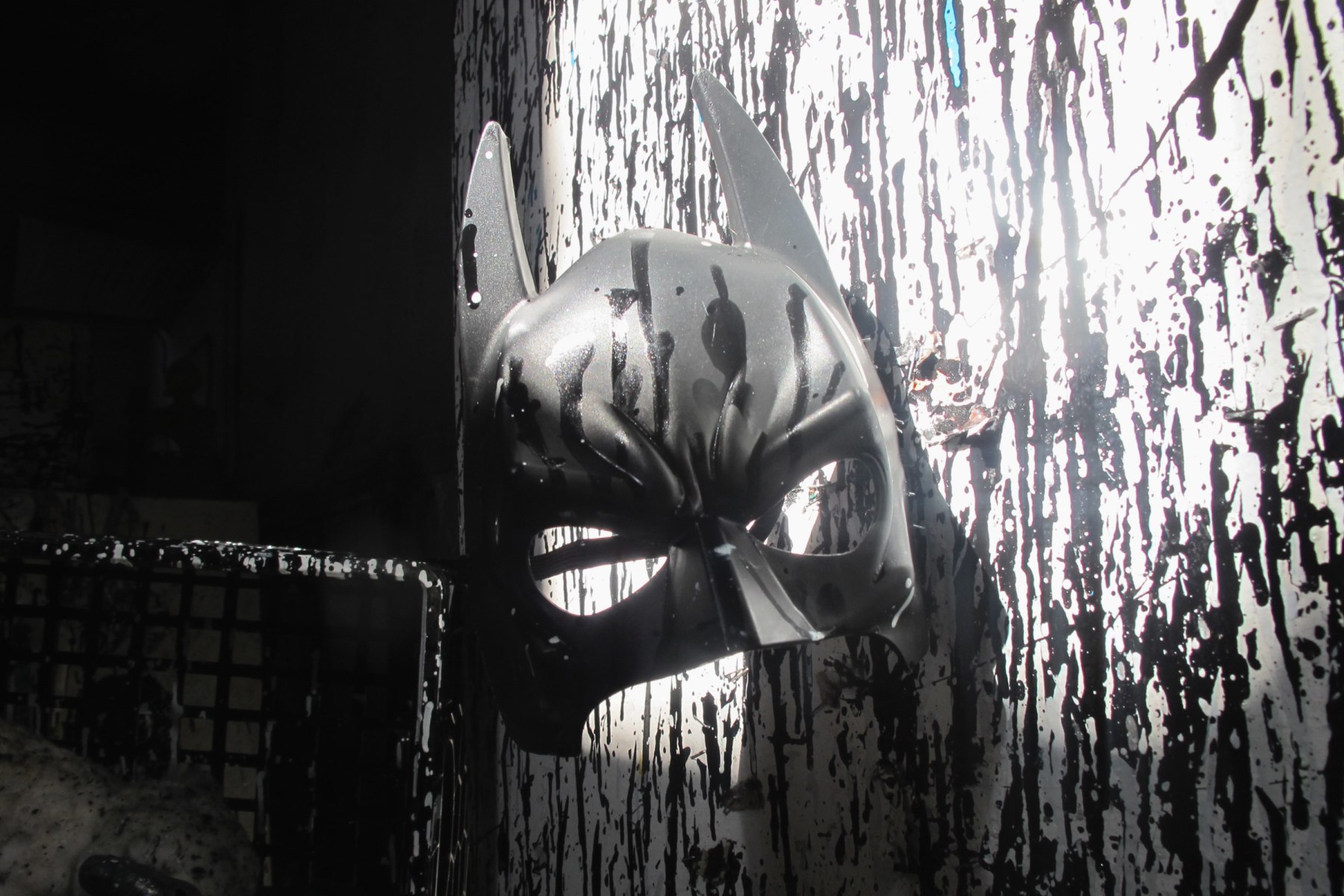 Joyce Pensato - Batman Mask - Viewing Room - Petzel Gallery