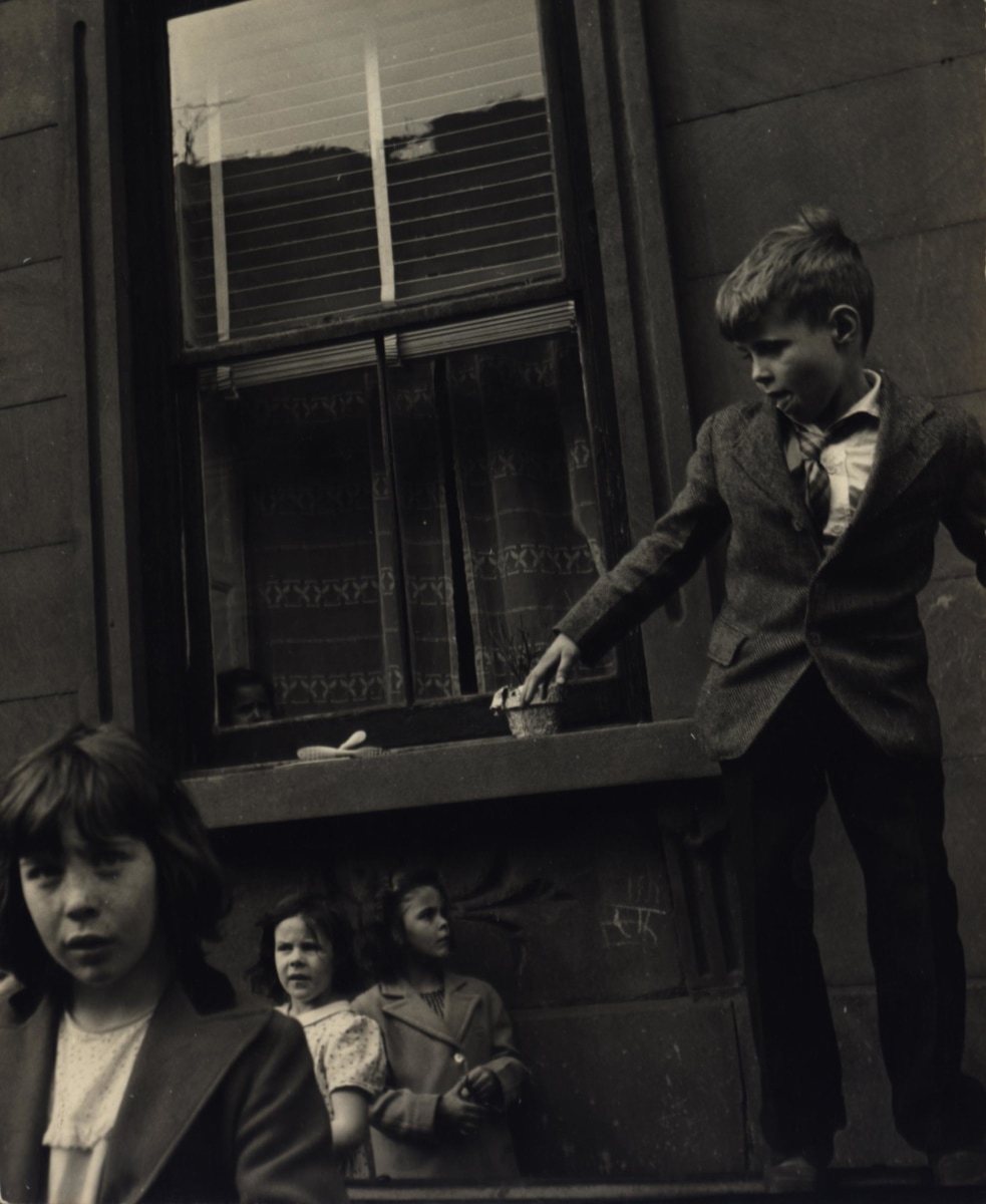 Sandra Weiner: New York Kids, 1940-1948 - Exhibitions - Steven Kasher ...