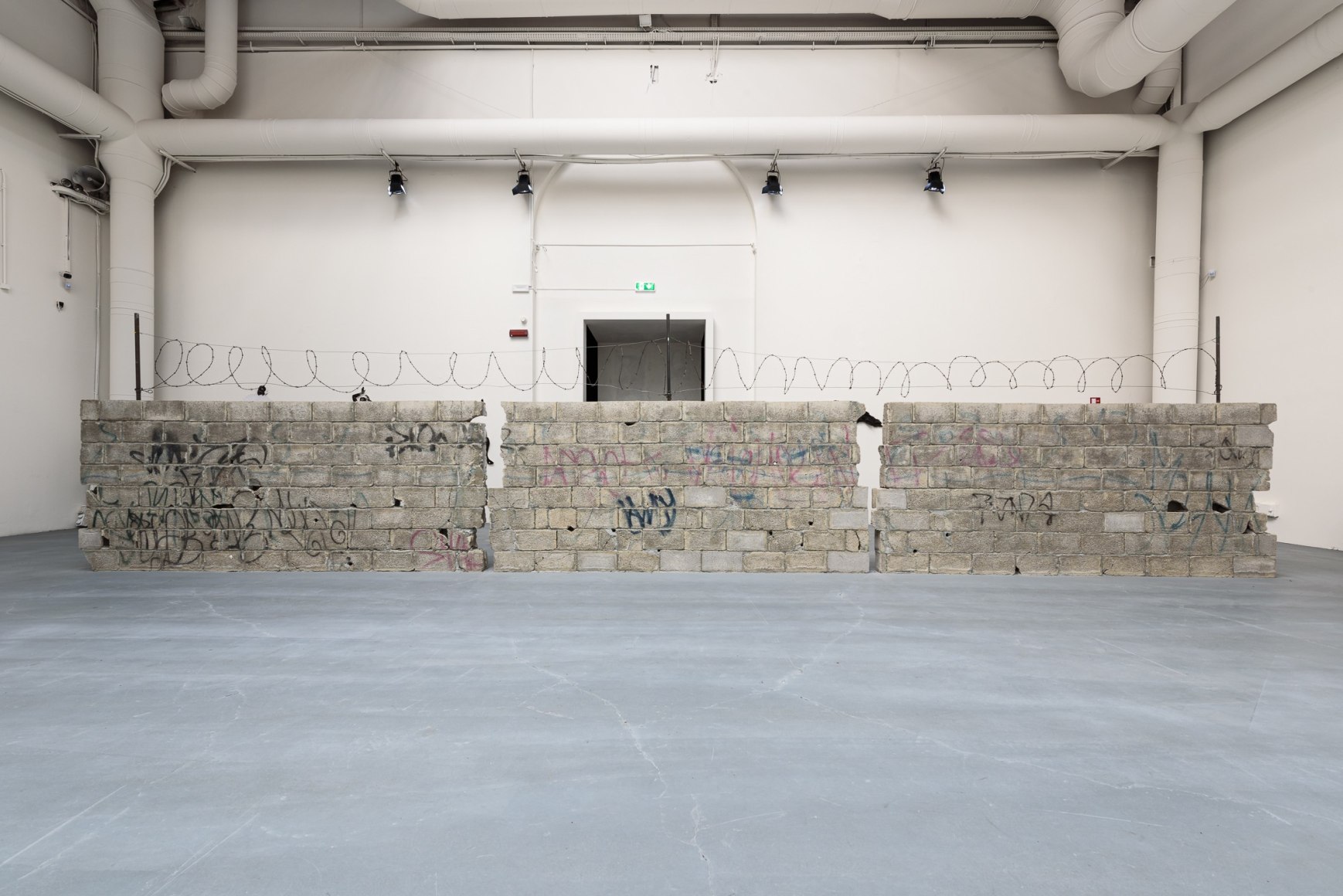 TERESA MARGOLLES Muro Ciudad Juárez (Wall of Ciudad Juarez), 2010