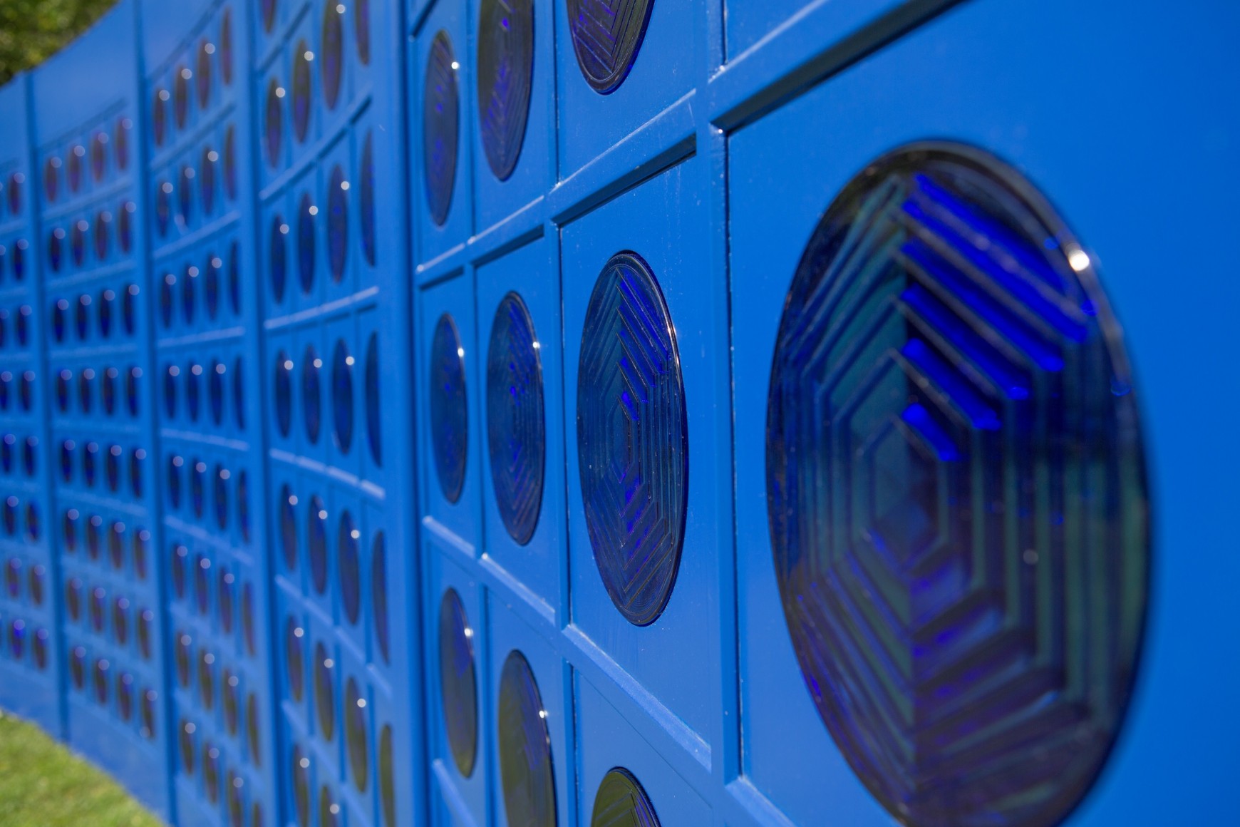 Installation view, Josiah McElheny,&nbsp;Prismatic&nbsp;Park, Madison Square Park Conservancy, Madison Square Park, New York,&nbsp; NY, June 13 &ndash; October 8, 2017