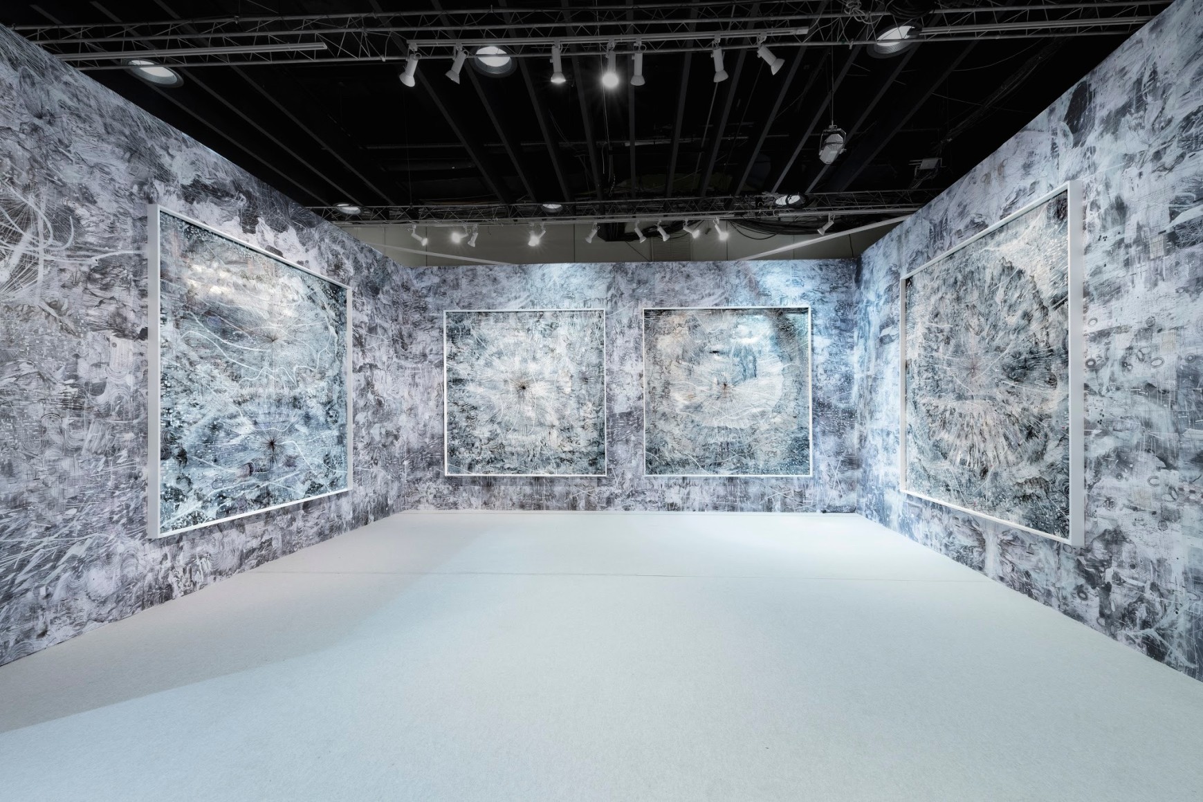 AMY SCHISSEL | INSTALLATION VIEW | BOOTH F27 | THE ARMORY SHOW | NEW YORK | 2020 | CREDIT PHOTO: MIKHAIL MISHIN