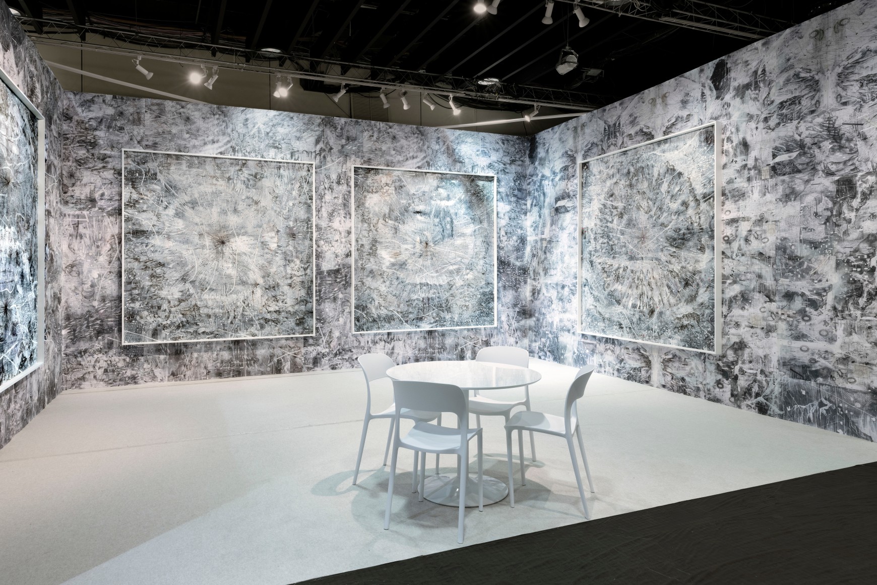 AMY SCHISSEL | INSTALLATION VIEW | BOOTH F27 | THE ARMORY SHOW | NEW YORK | 2020 | CREDIT PHOTO: MIKHAIL MISHIN