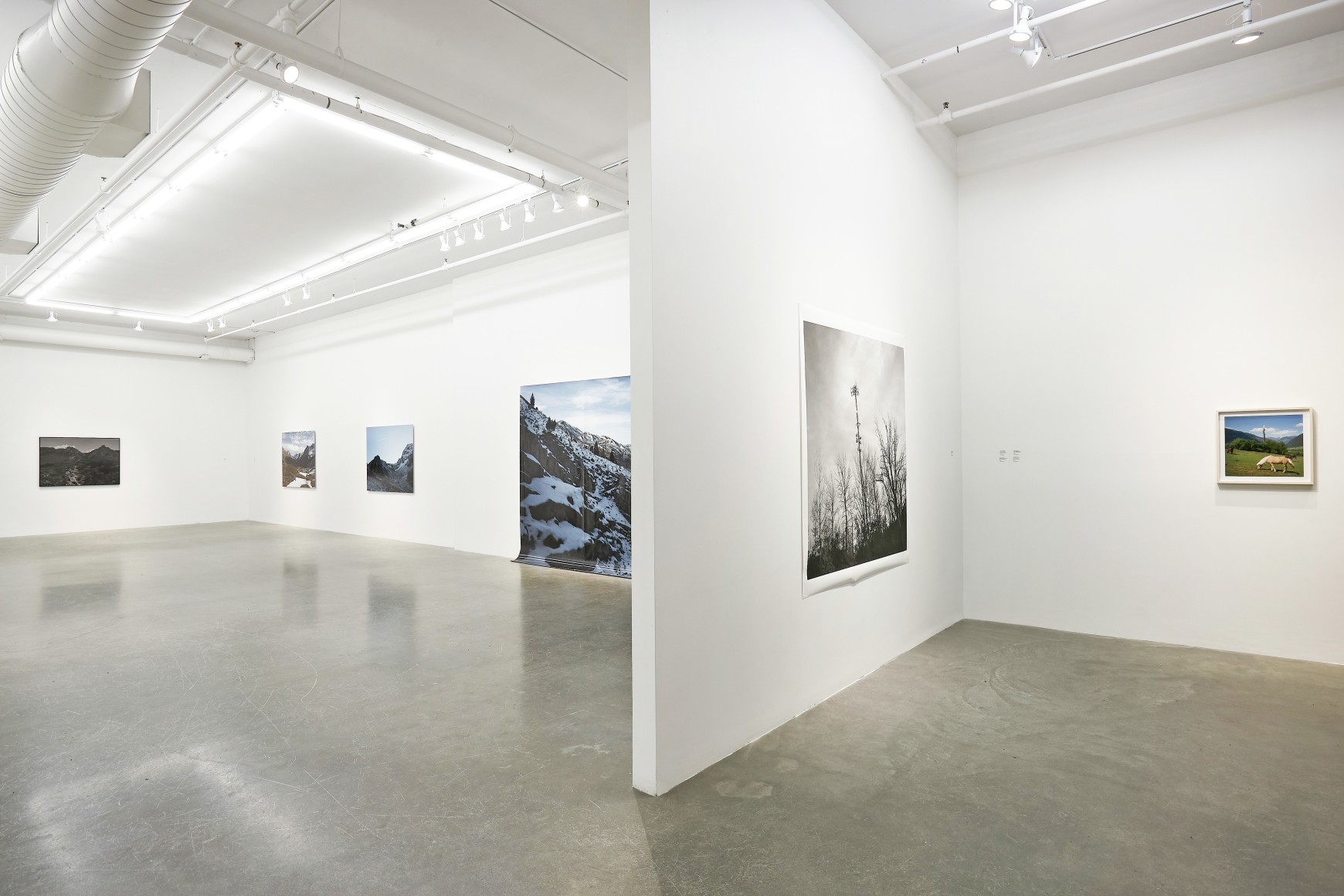 THOMAS KNEUBÜHLER | FUNKLOCH I MAGES MAXIME BROUILLET | PATRICK MIKHAIL