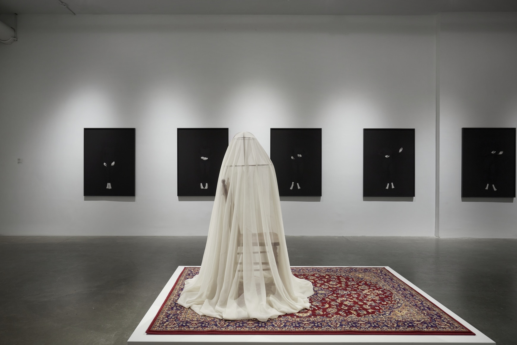 NATASCHA NIEDERSTRASS | ESCAMOTAGE D'UNE FEMME | THE VANISHING WOMAN | PATRICK MIKHAIL, IMAGES :  MAXIME BROUILLET