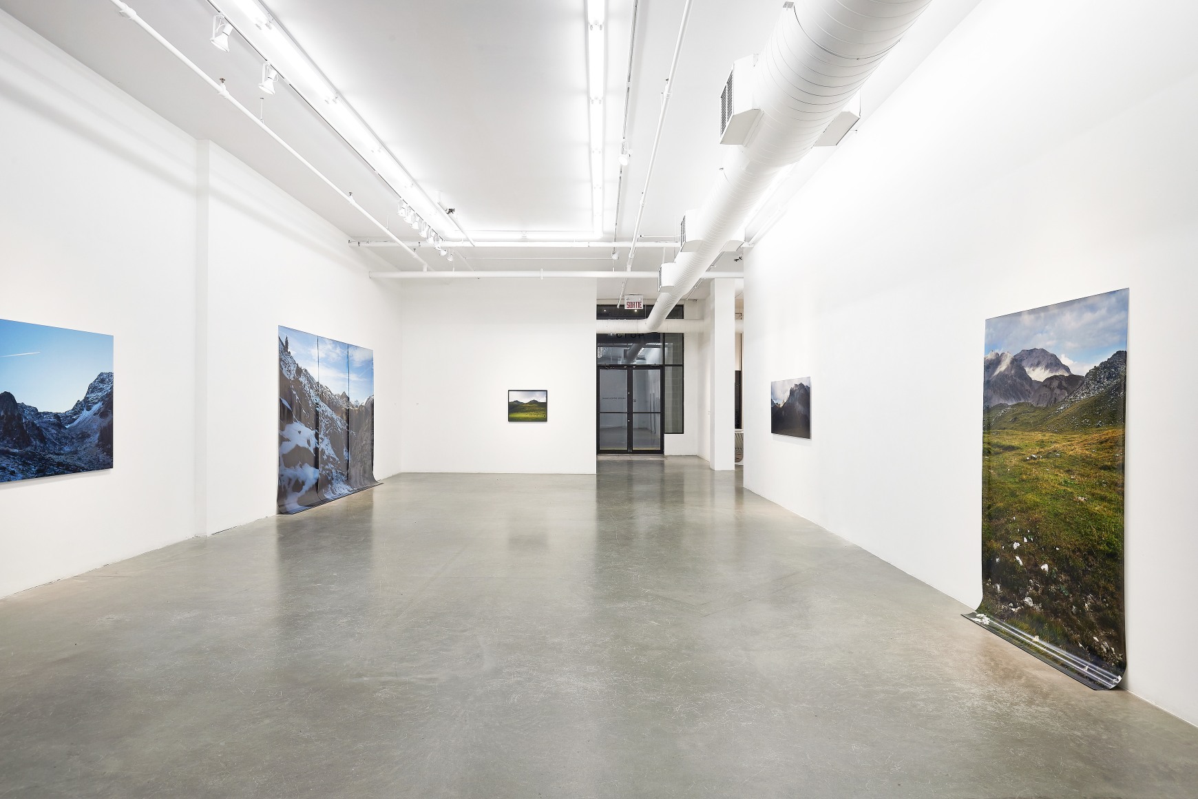 THOMAS KNEUBÜHLER | FUNKLOCH I MAGES MAXIME BROUILLET | PATRICK MIKHAIL