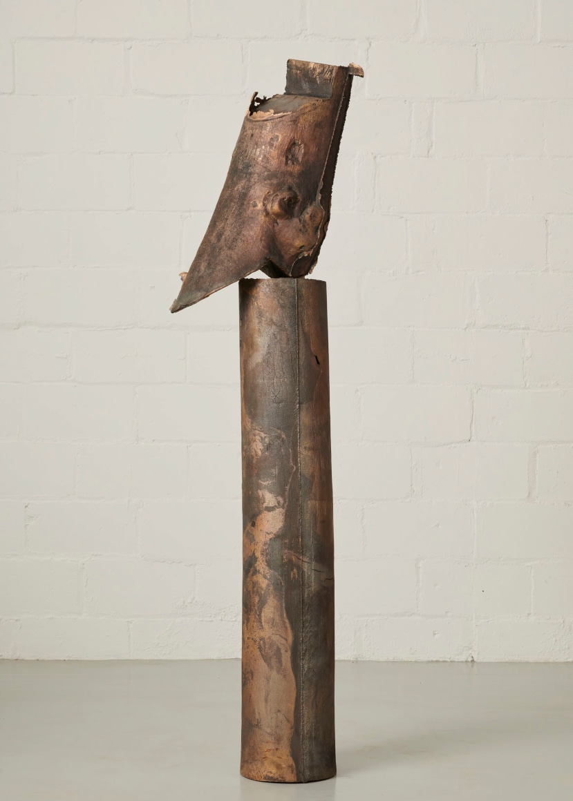 Arlene Shechet, Often a Bird, 2023, sand cast bronze 72” × 12” × 12” (182.9 cm × 30.5 cm × 30.5 cm)