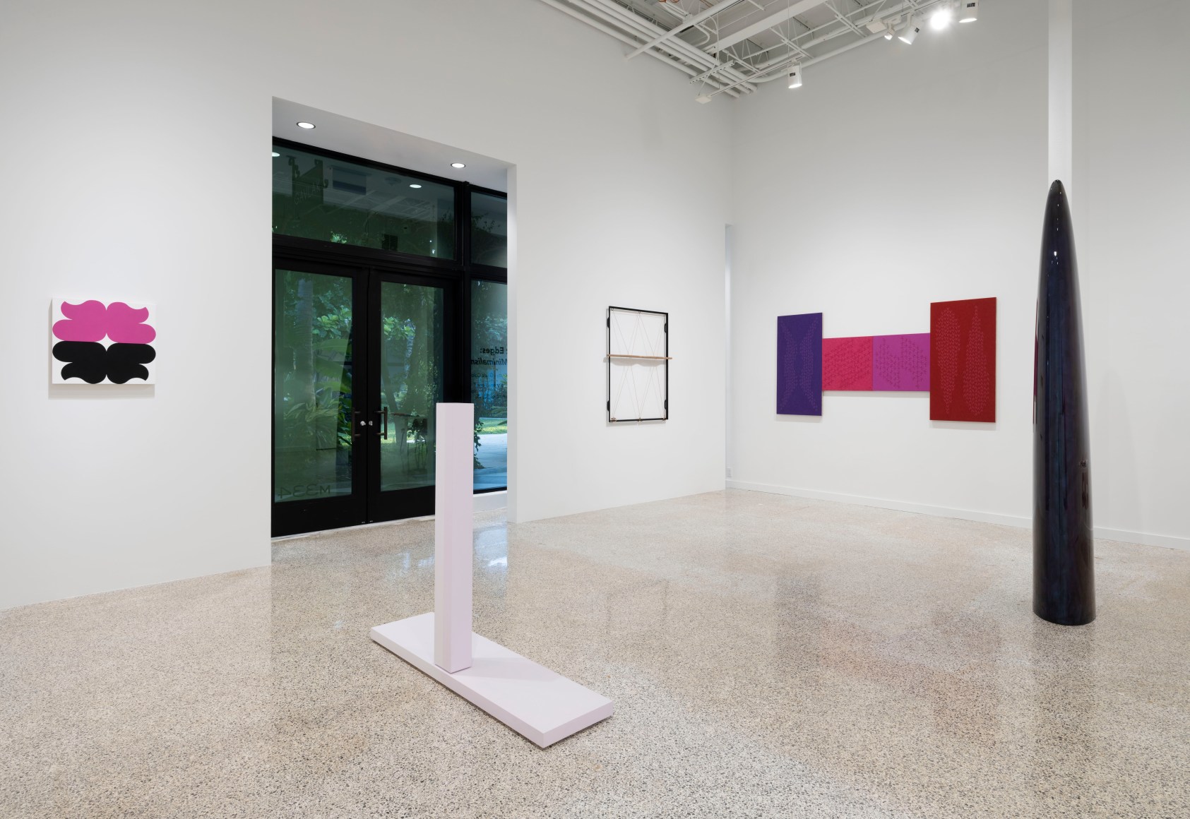 Installation view No Soft Edges, 2021