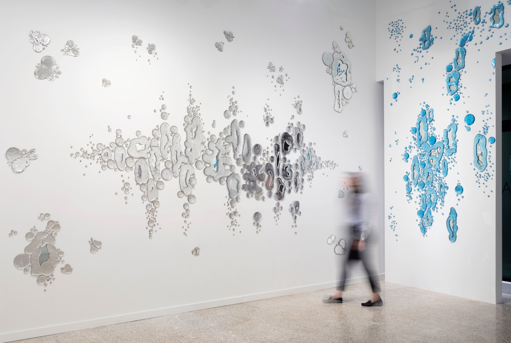 Installation view Rob Wynne: REFLECTION, 2022