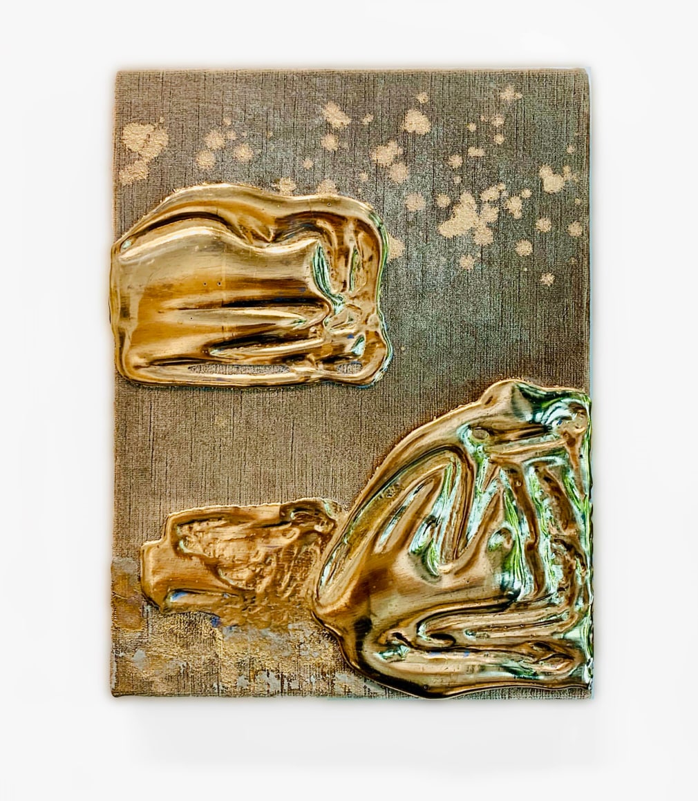 Nancy Lorenz, Moon Gold Rocks on Velvet, 2018