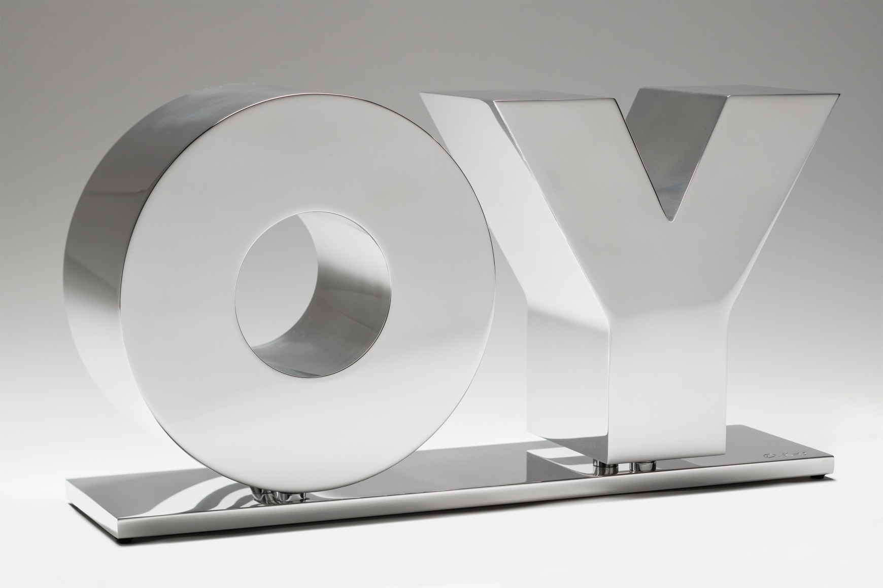 Deborah Kass, OY/YO (Polished Aluminum / Silver), 2020