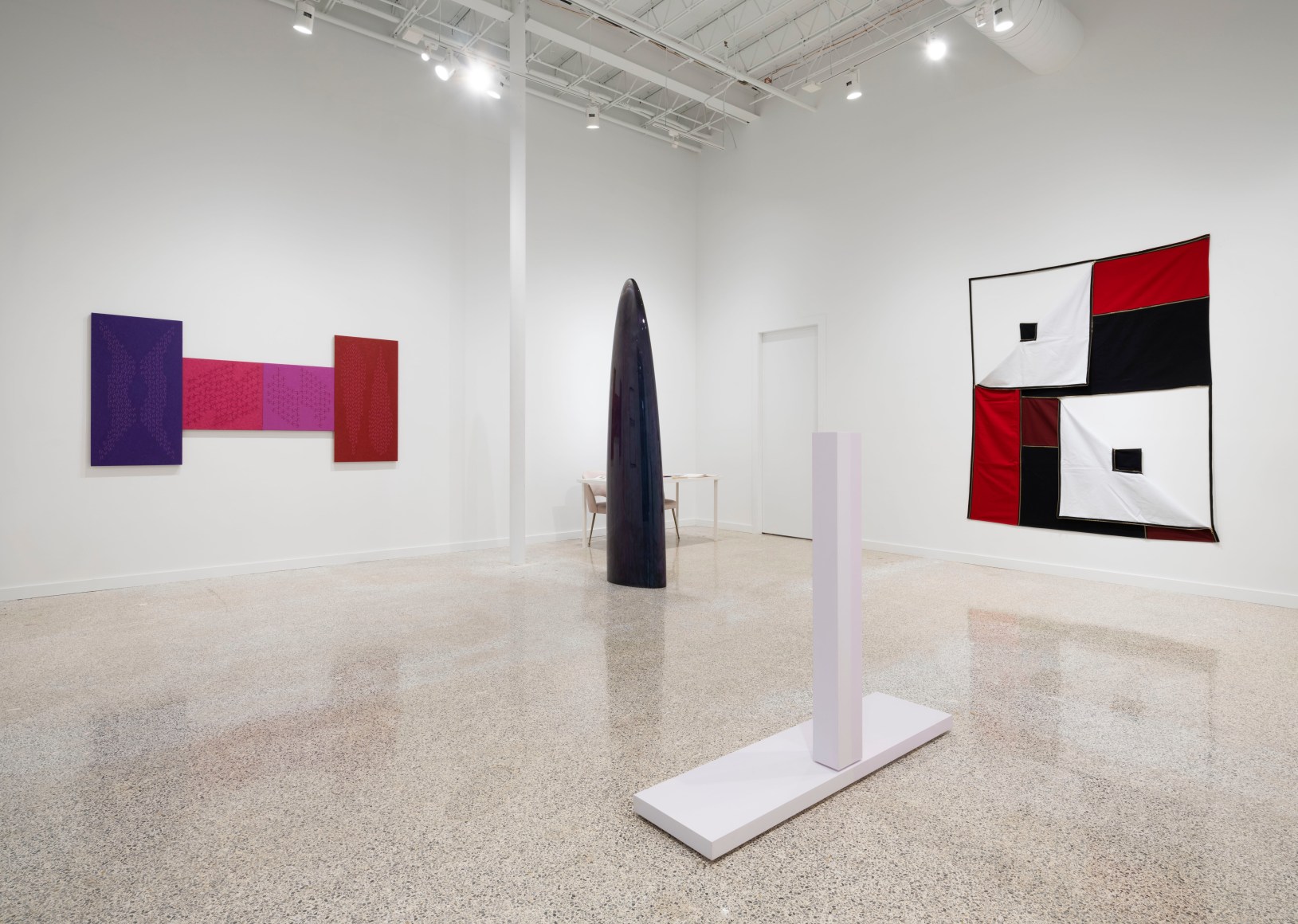 Installation view No Soft Edges, 2021