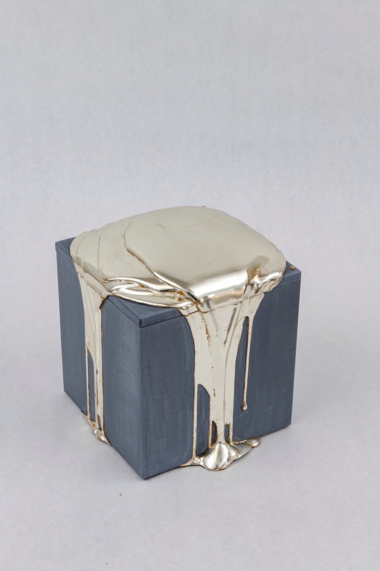 Nancy Lorenz, White Gold Pour Box, 2019