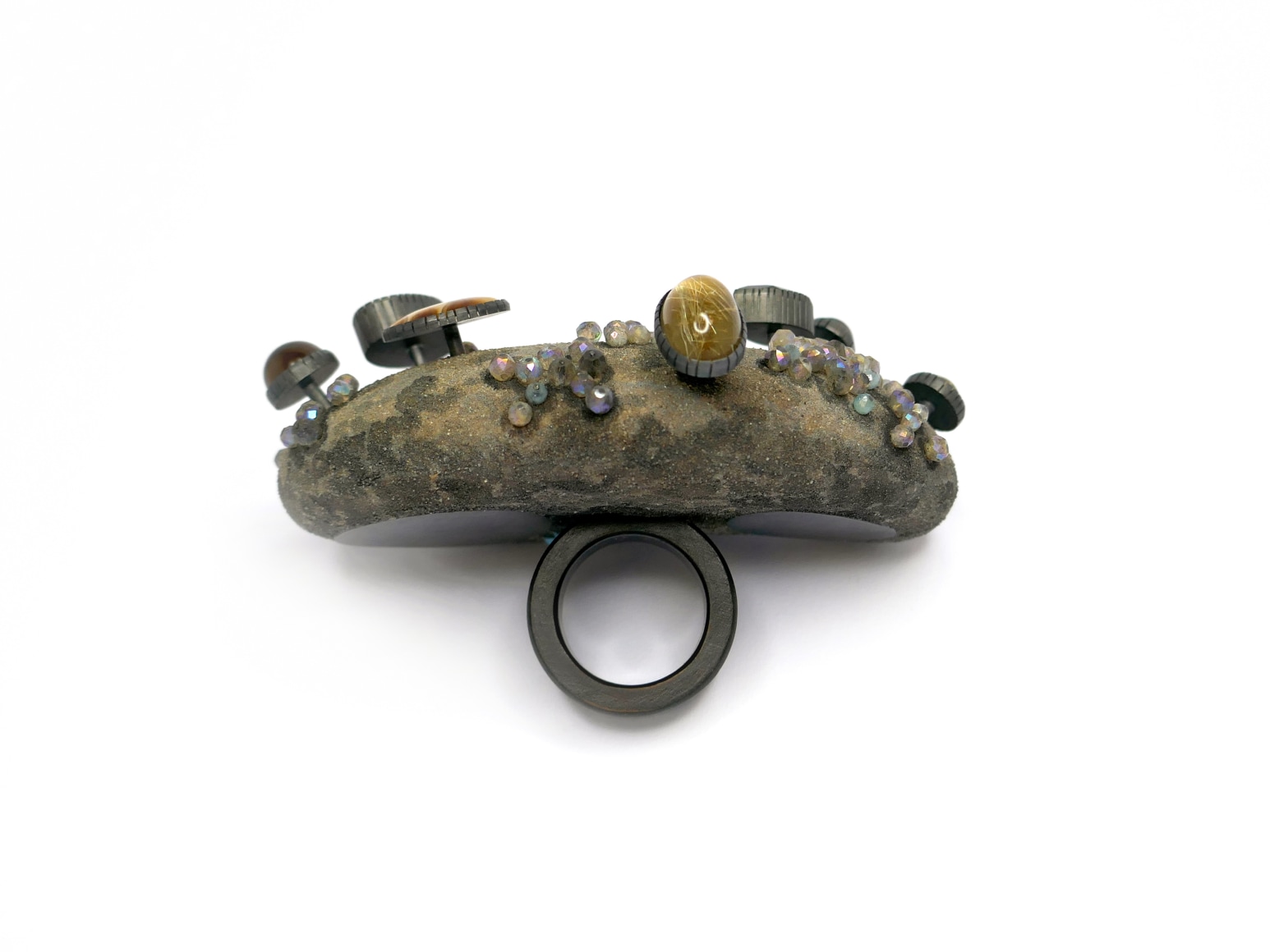 Terhi Tolvanen Exhibitions Ornamentum Gallery, contemporary jewelry