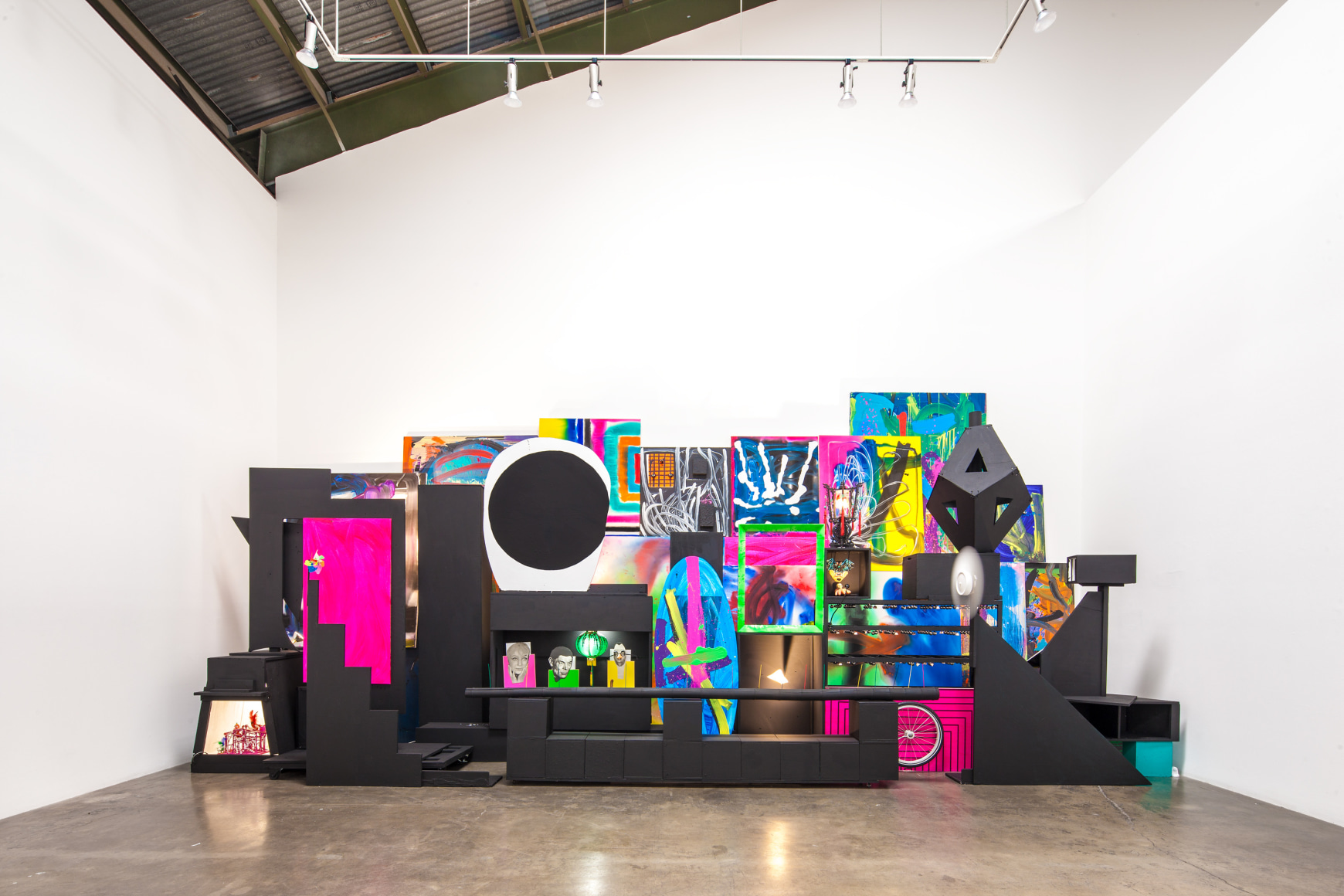 Steven Hull, Engine Room