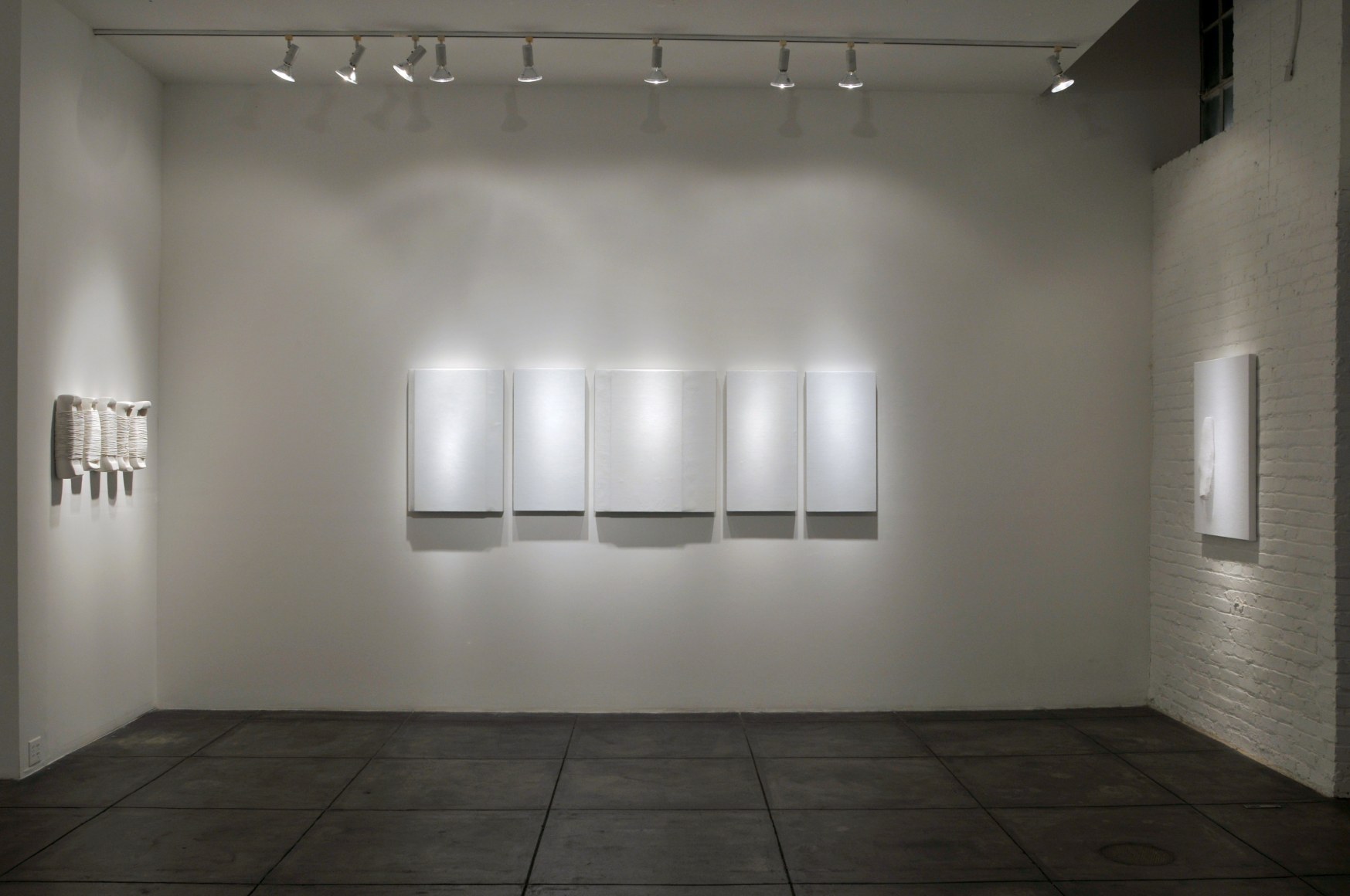 SIDONIE VILLERE III Camouflage, [Main Gallery Installation View]