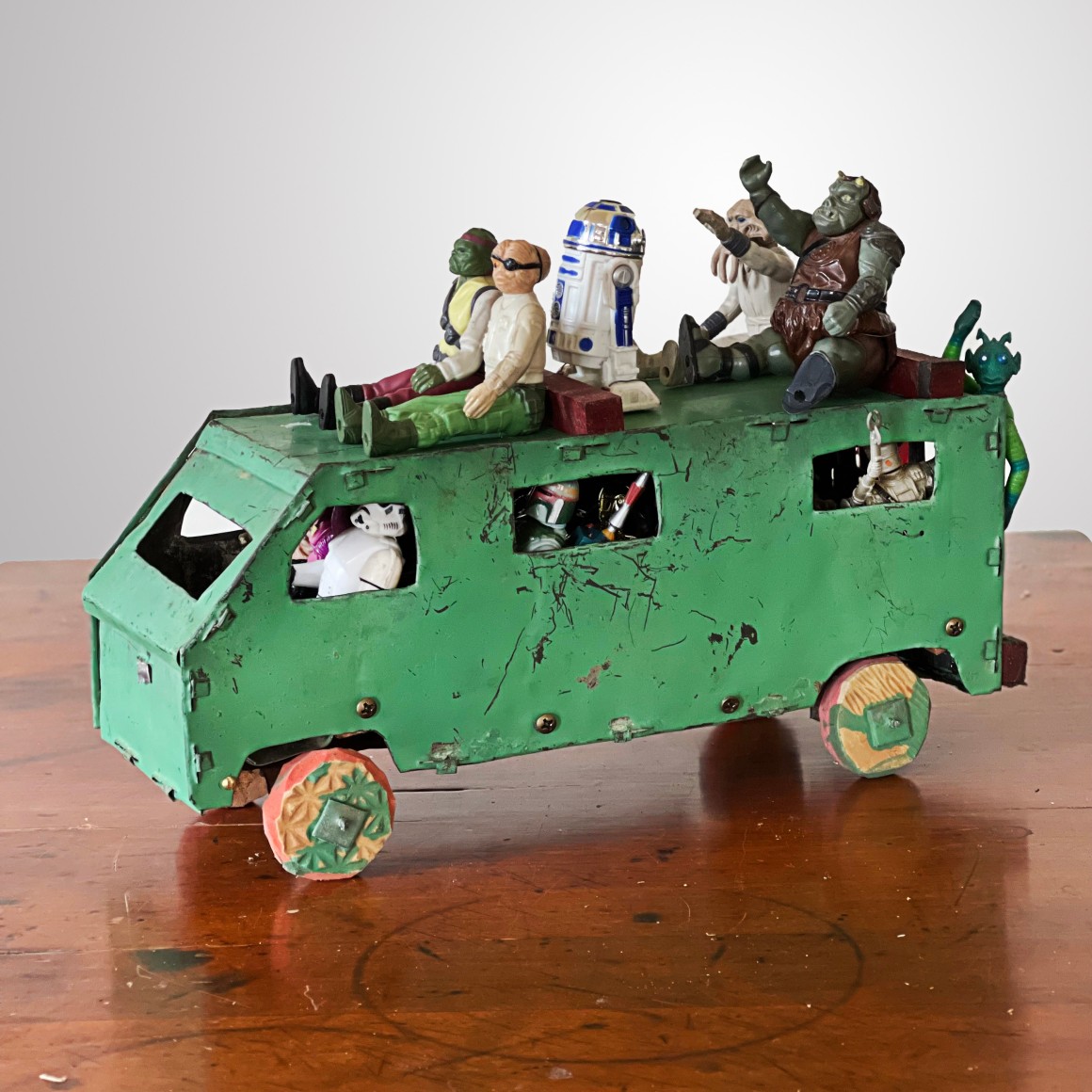 KAT FLYN, Busload of Aliens Heading for the Border, 2021