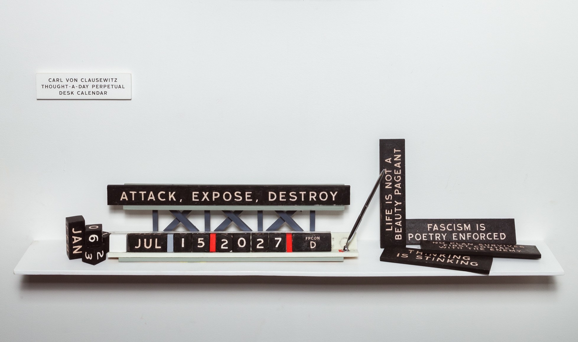 SKYLAR FEIN, Carl von Clausewitz Thought-A-Day Perpetual Desk Calendar, 2019