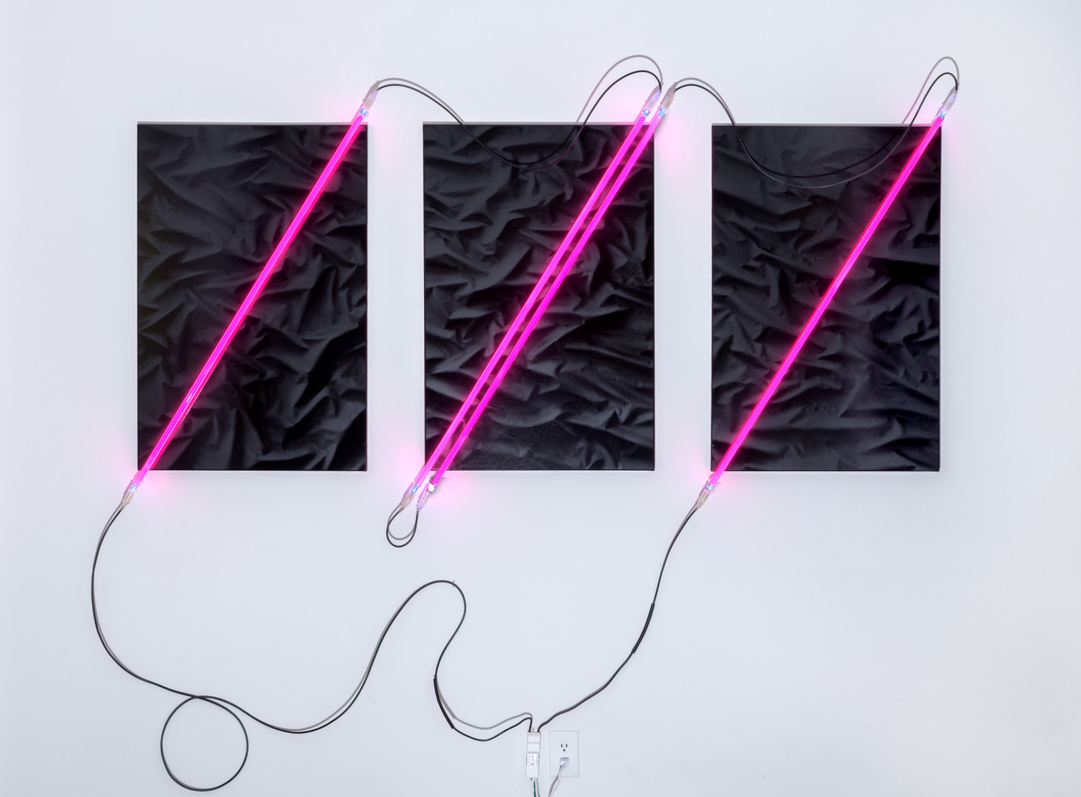 BONNIE MAYGARDEN ///Surface, 2016