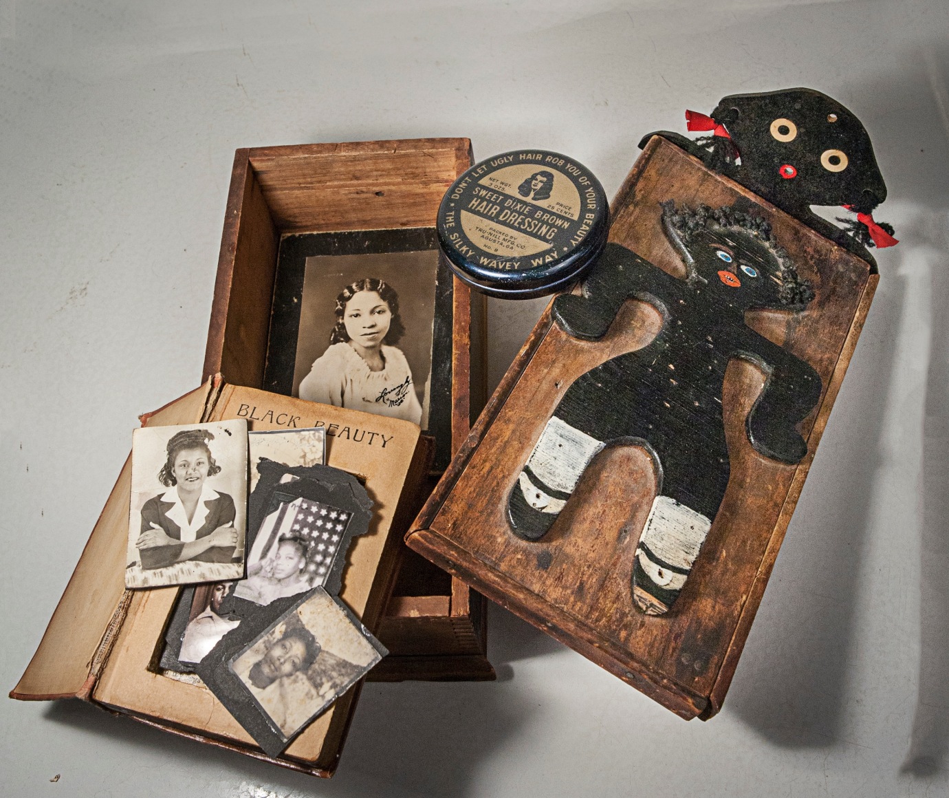 KAT FLYN, Black Beauty, 2017