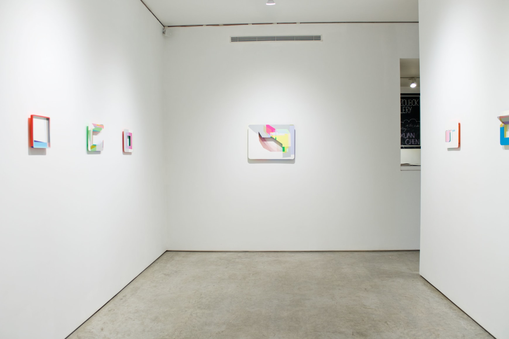 Installation view, Xuan Chen, George Adams Gallery, New York, 2017.