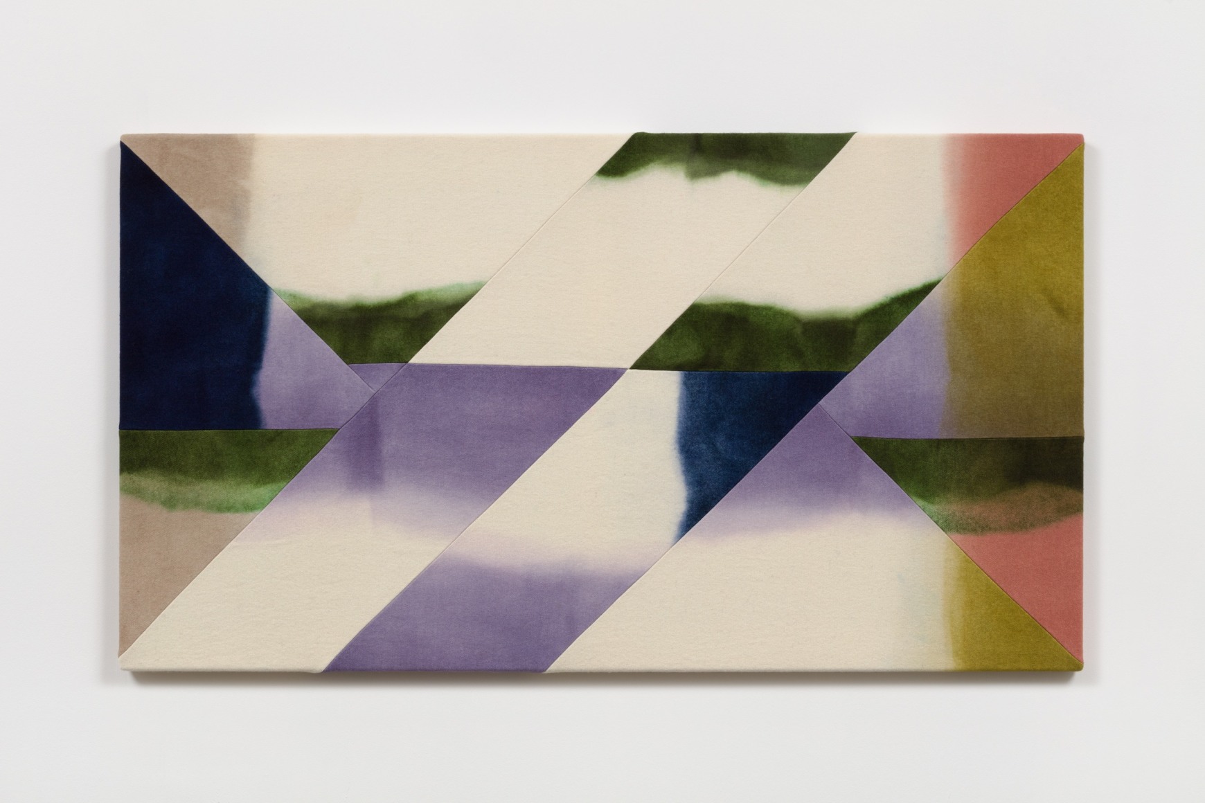 Wilder Alison (b. 1986)  b/ink a rapid s/it— wa/shed darts—, 2021  Dyed wool and thread  72 x 130 cm / 28 1/4 x 51 in