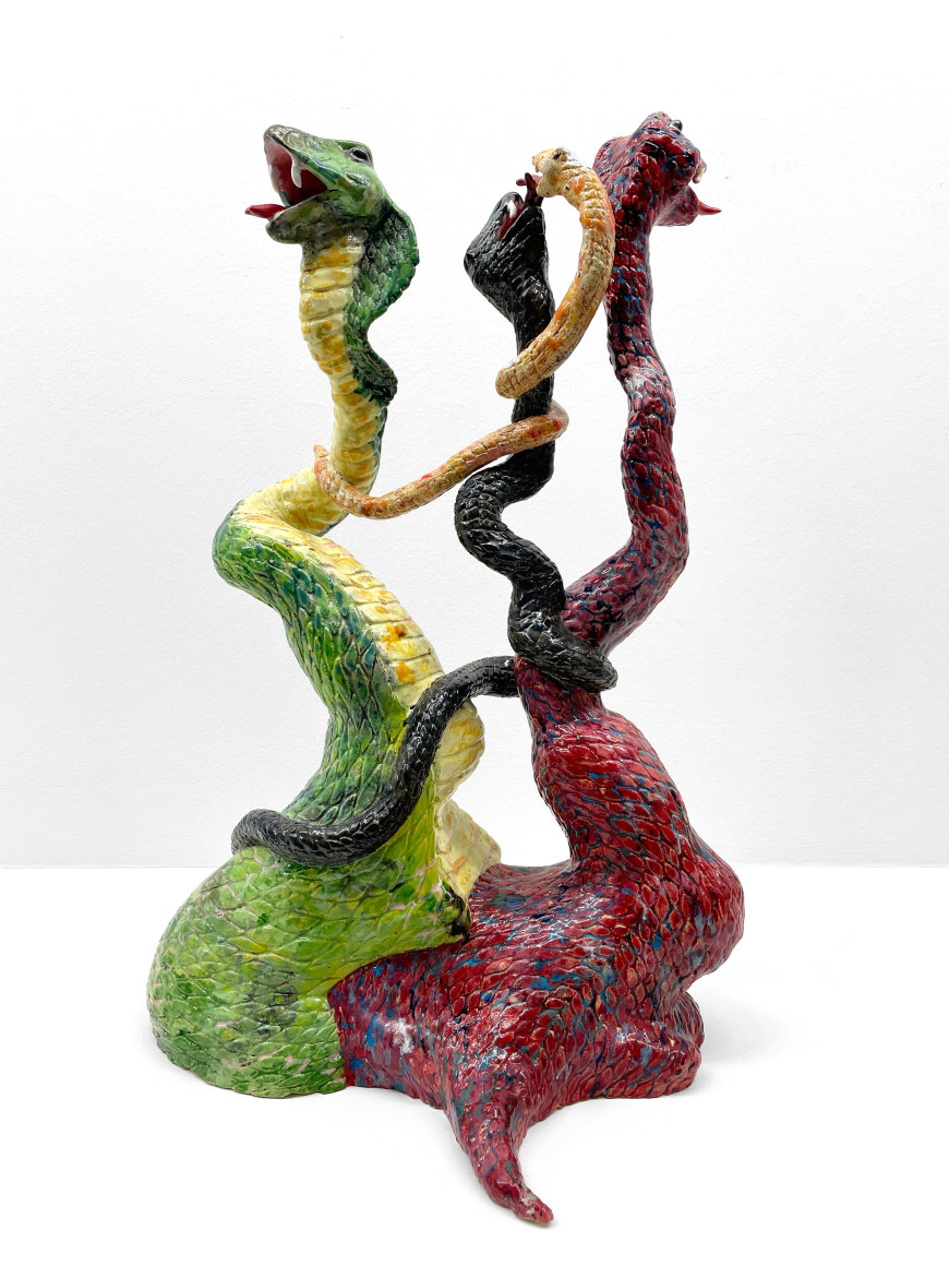 Dominika Bednarsky  XOXOXOXO Serie no.3, 2022  Glazed ceramic  25 x 35 x 55 cm | 10 x 14 x 22 in