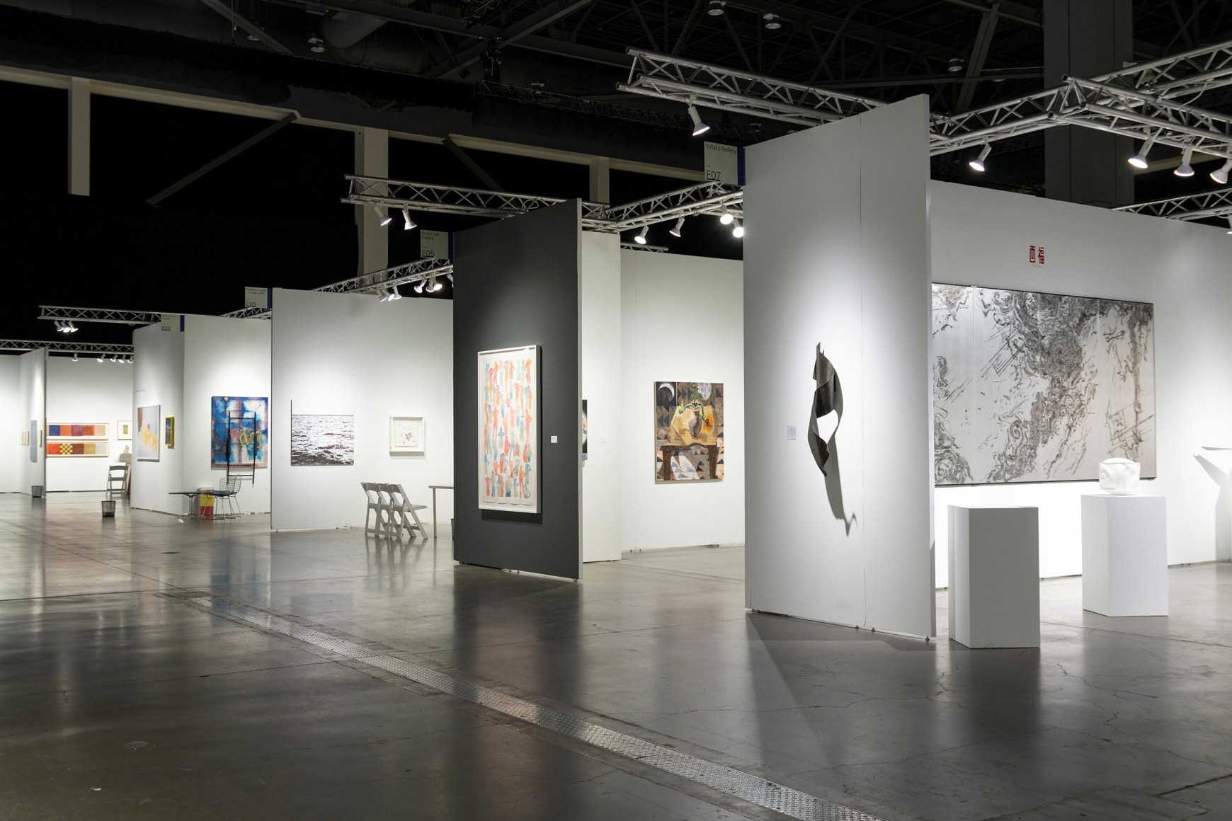Russo Lee Gallery - Seattle Art Fair 2018 - Booth F05_view09