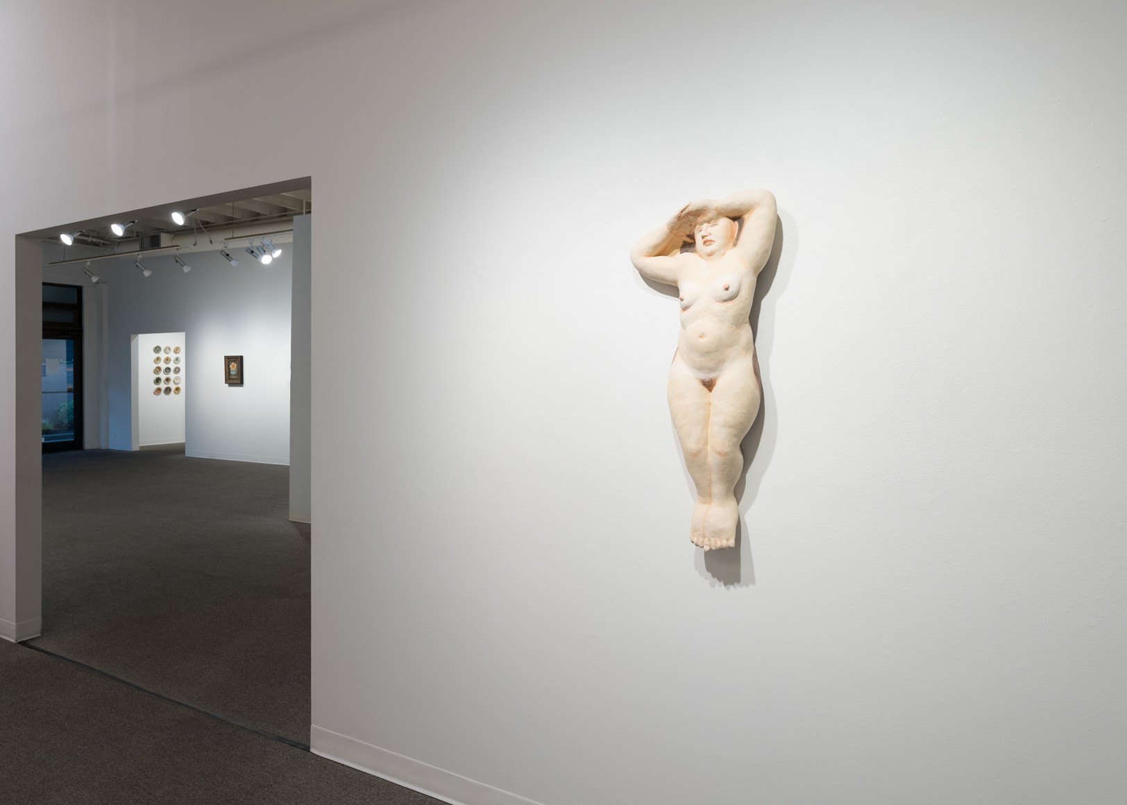 Akio Takamori - Story - March 2022 - Russo Lee Gallery - Installation View 014