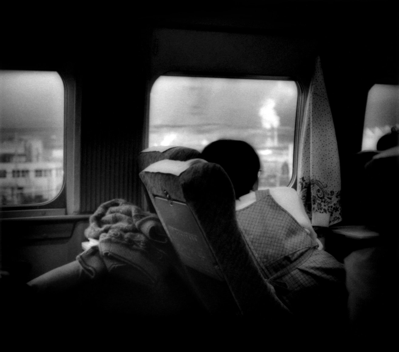 James Whitlow Delano, Mangaland, Gazing out from Shinkansen Bullet Train, Shizuoka Prefecture, Japan, 2001, Sous Les Etoiles Gallery