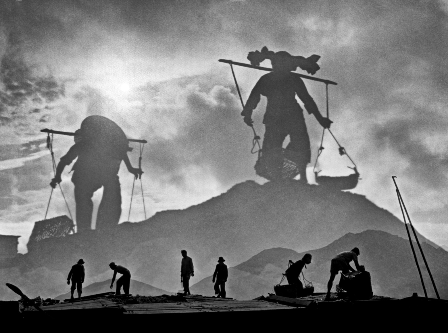 Fan Ho, Honk Kong, Souslesetoilesgallery.net, photography, A dog's Life, Hong Kong, 1957